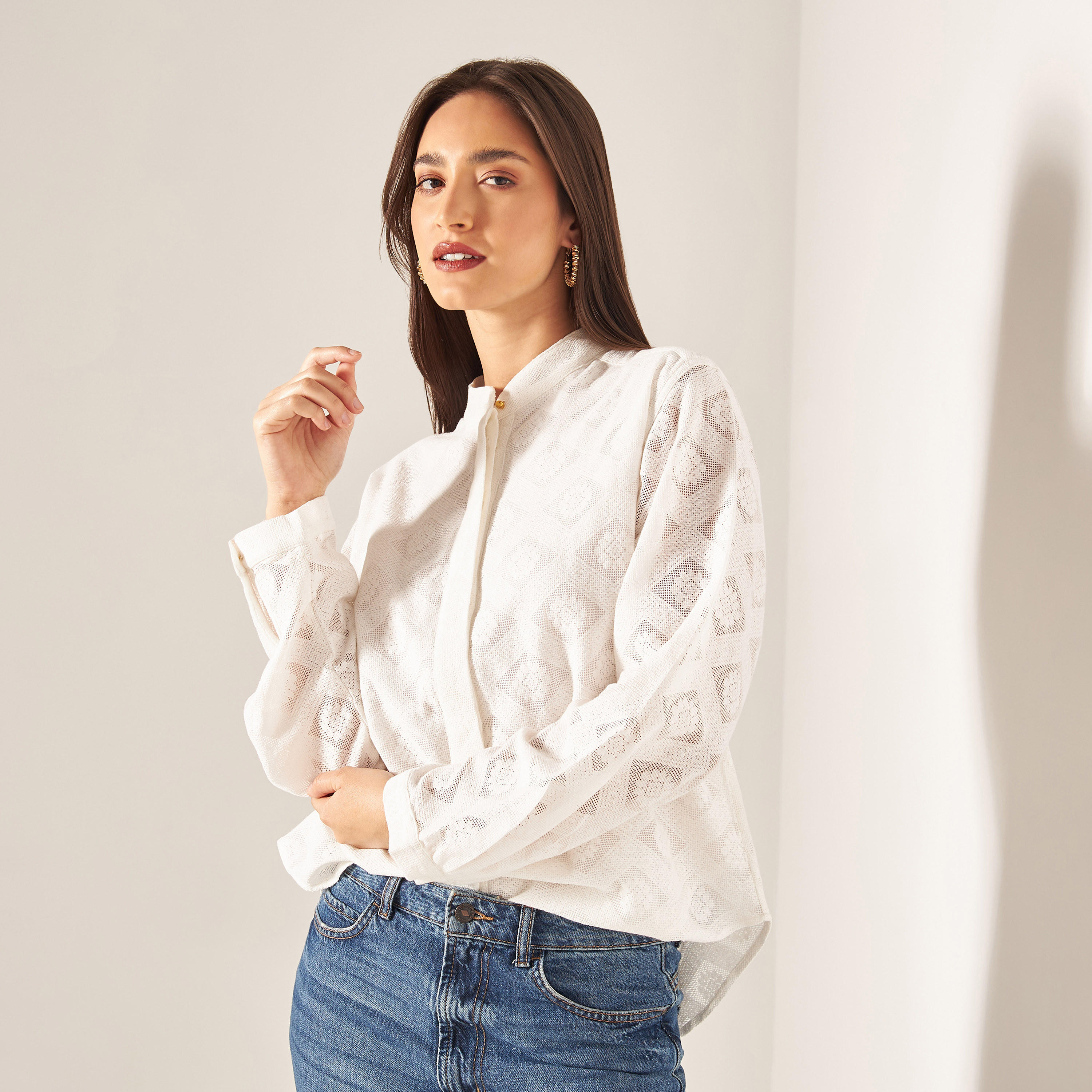 قميص شبكي بارز الملمس بياقة ماندارين وأكمام طويلة-women-clothing-shirtsandblouses-shirts-image-4