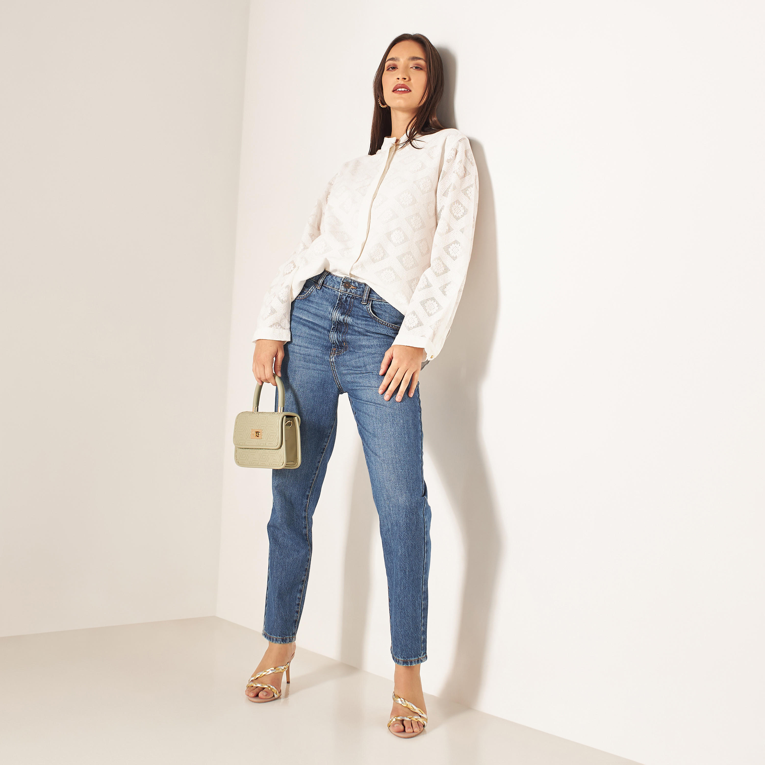 قميص شبكي بارز الملمس بياقة ماندارين وأكمام طويلة-women-clothing-shirtsandblouses-shirts-image-3