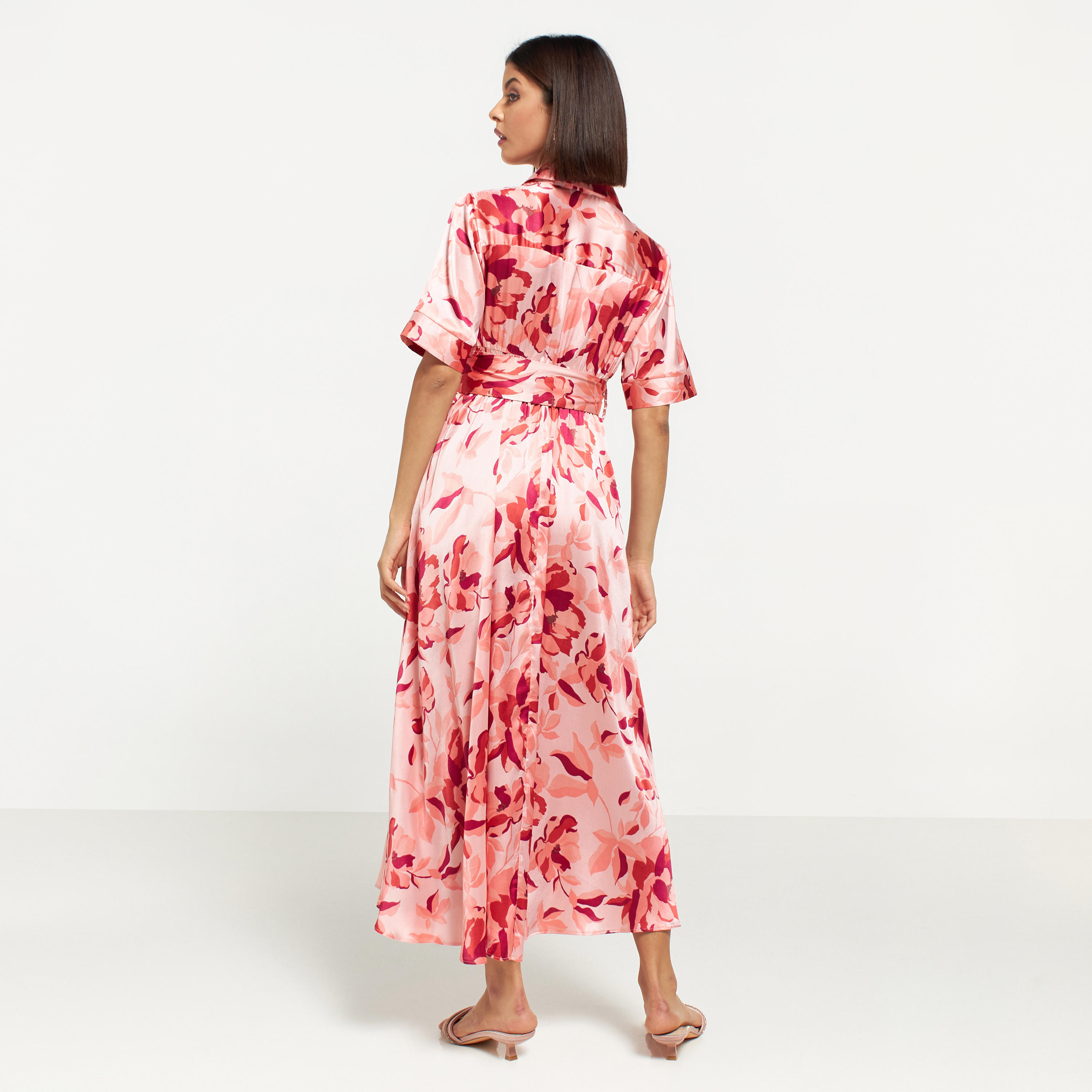 فستان قميص طويل بطبعات أزهار وحزام ربط-women-clothing-dresses-image-4