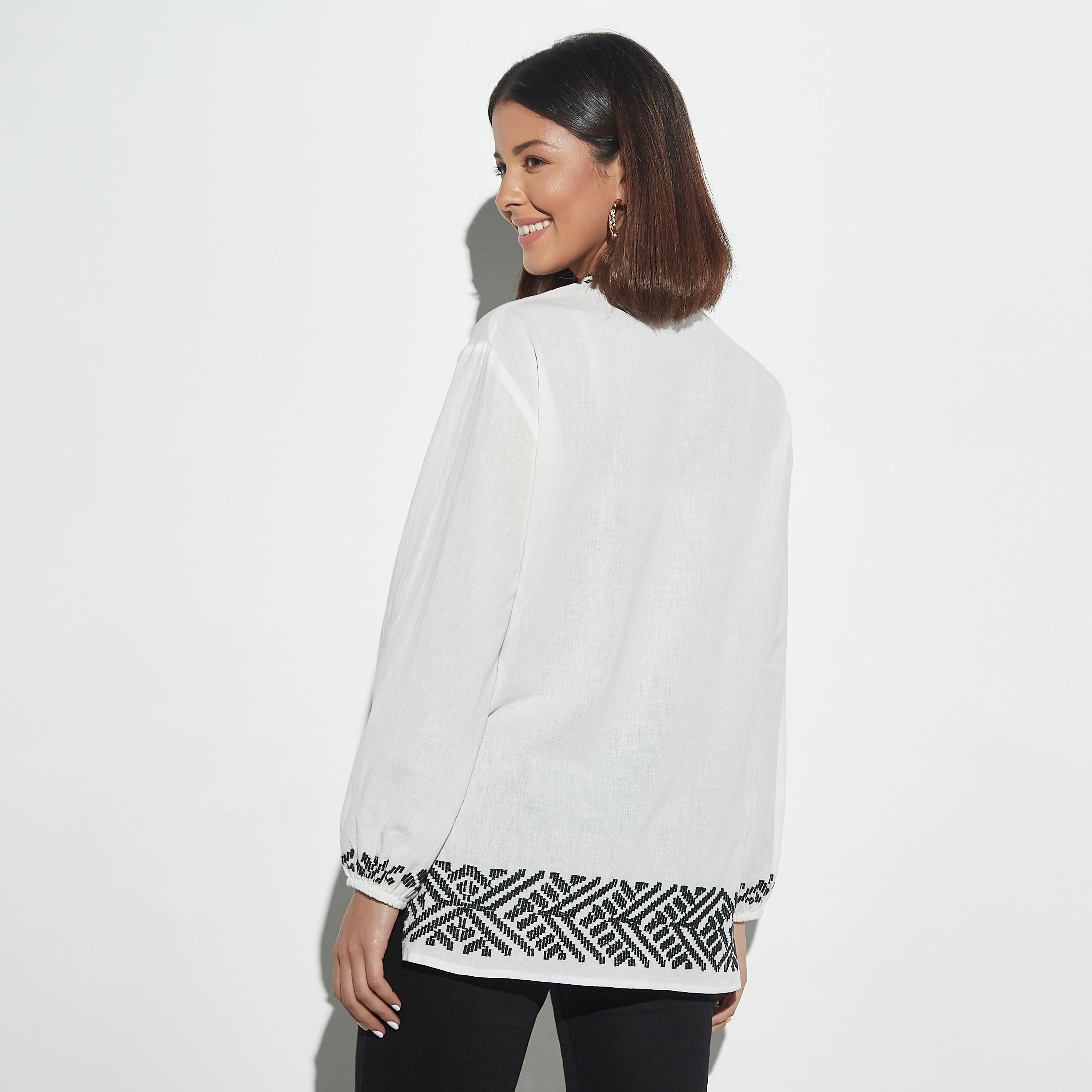 بلوزة مطرّزة بياقة ماندارين عادية وأكمام طويلة-women-clothing-shirtsandblouses-blouses-image-3