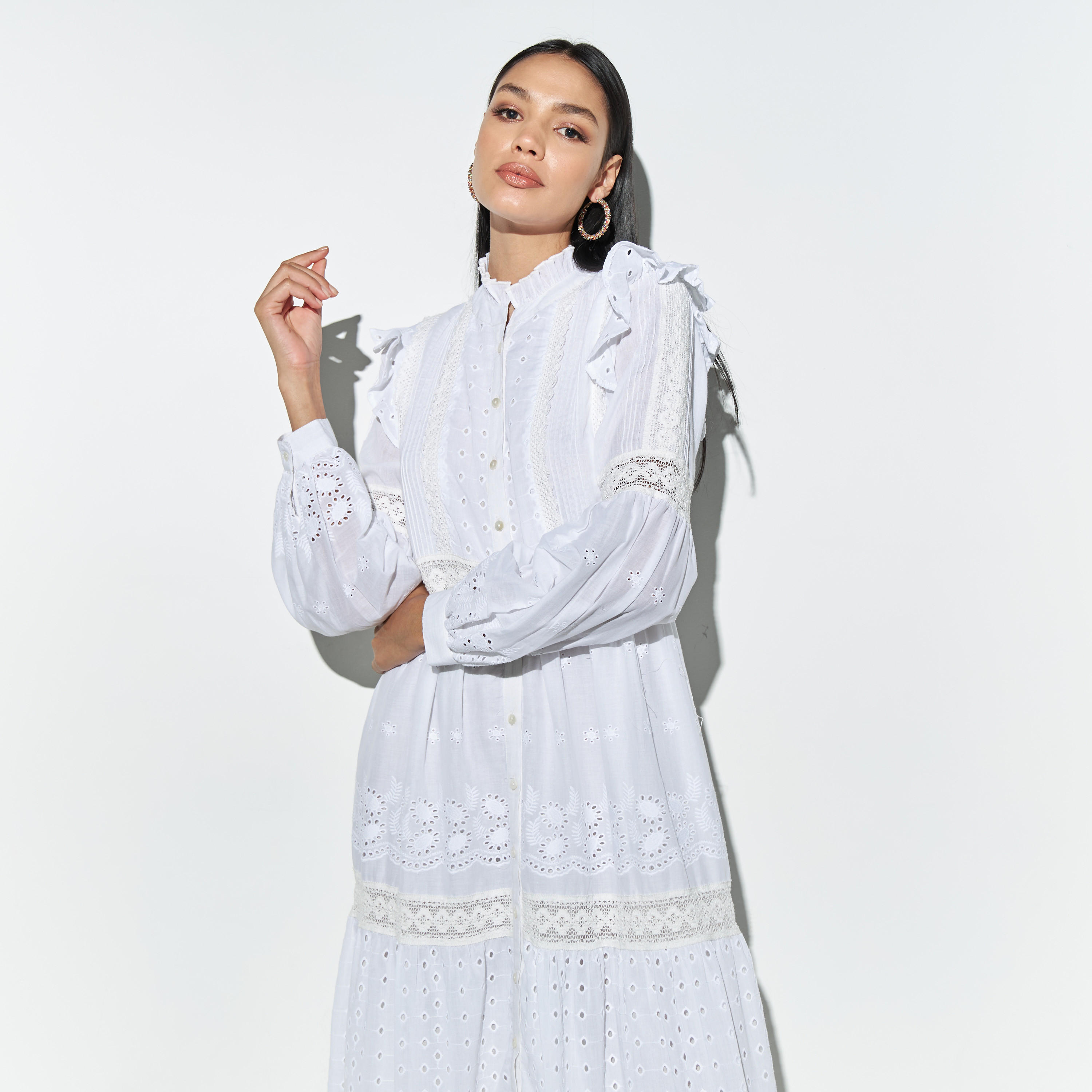 فستان متعدد الطبقات بكشكش وأزرار وتفاصيل دانتيل-women-clothing-dresses-image-3