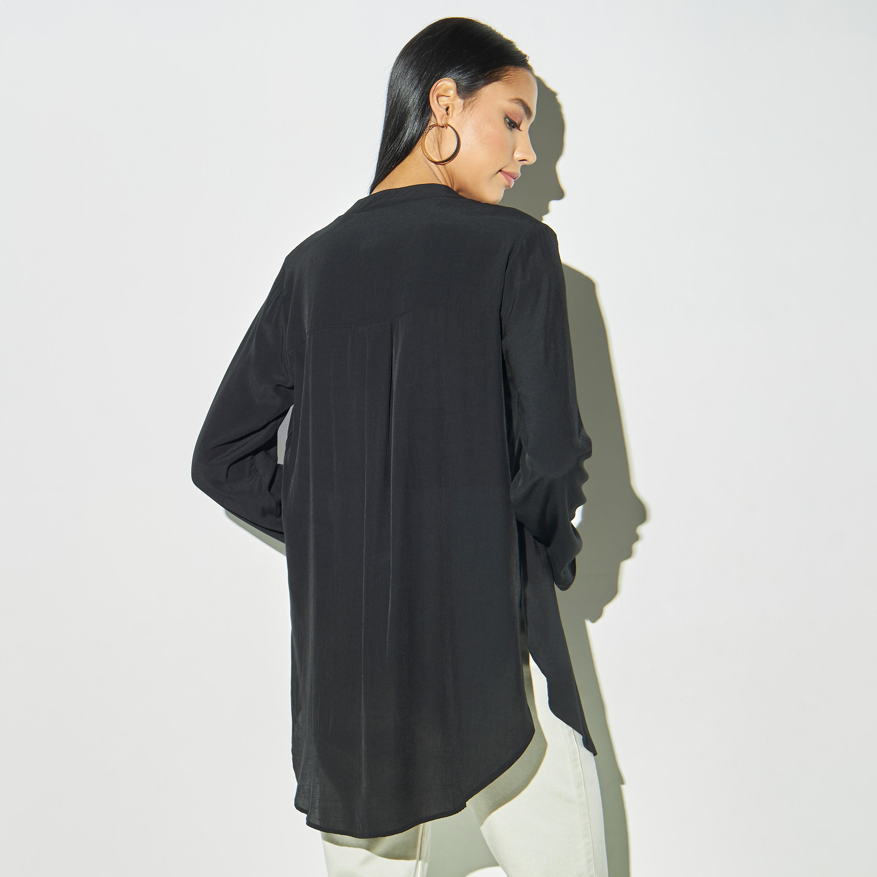 قميص بياقة ماندارين وأكمام طويلة وأزرار-women-clothing-shirtsandblouses-blouses-image-2