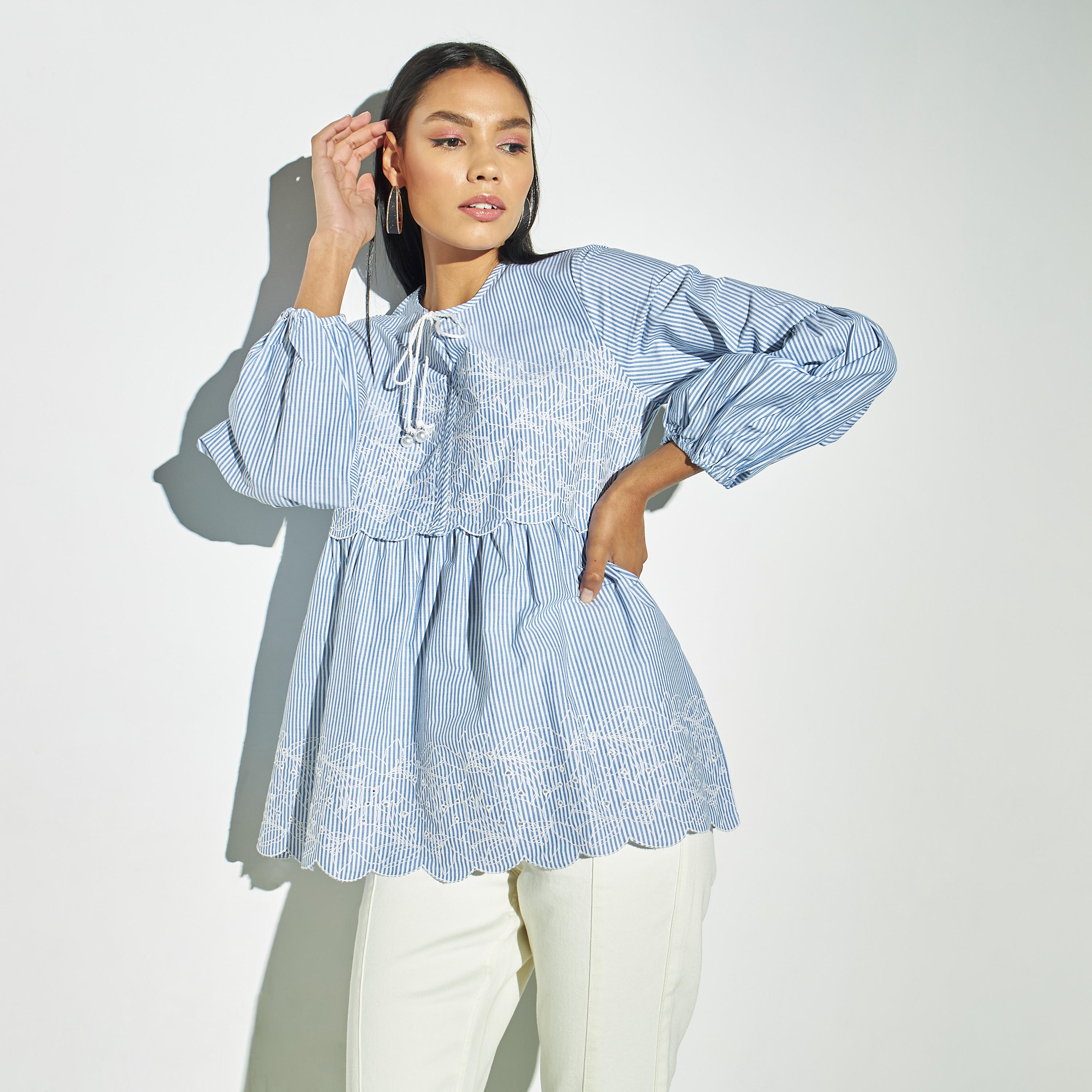 بلوزة إيه لاين مقلّمة ومطرزة بأربطة-women-clothing-shirtsandblouses-blouses-image-1