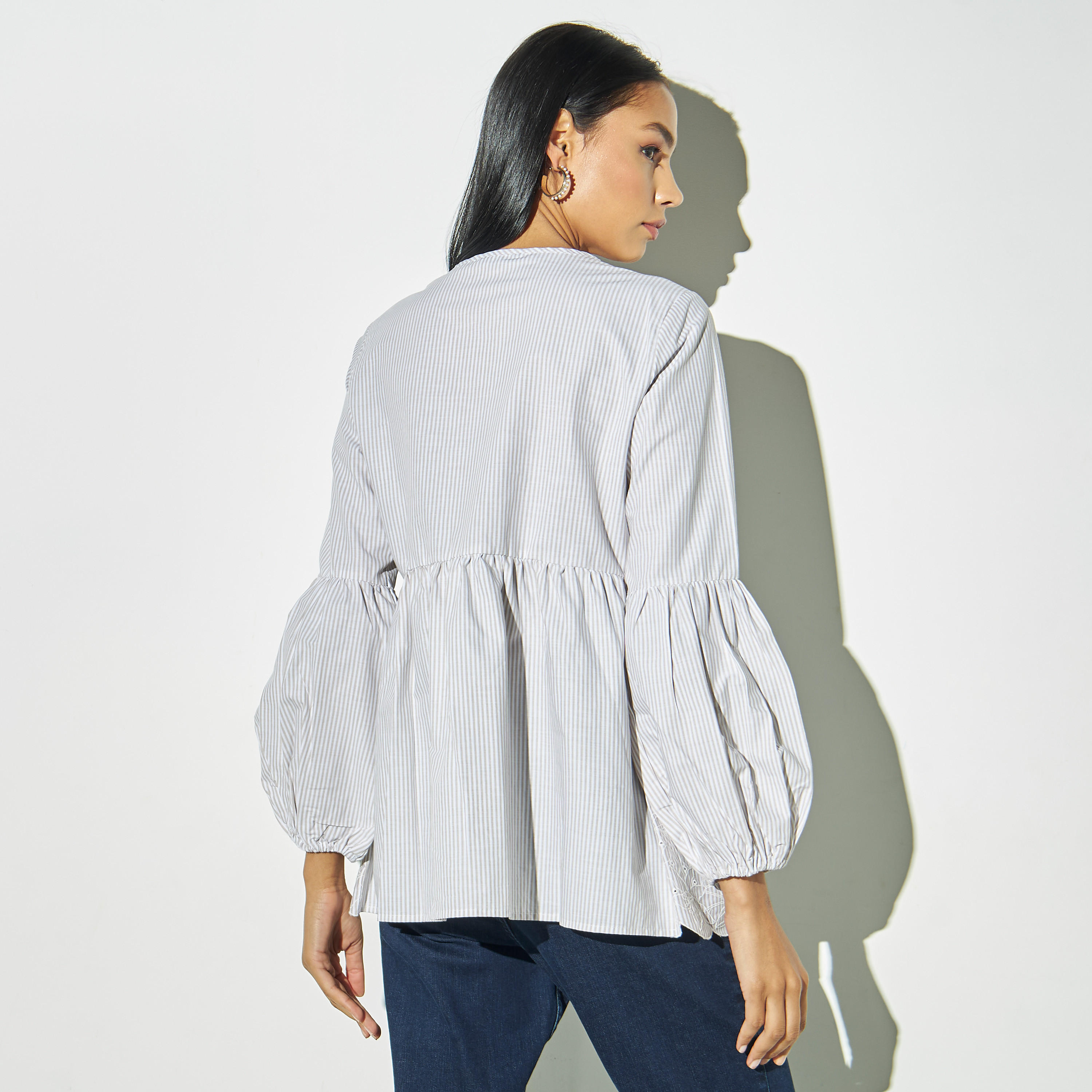بلوزة إيه لاين مقلّمة ومطرزة بأربطة-women-clothing-shirtsandblouses-blouses-image-3