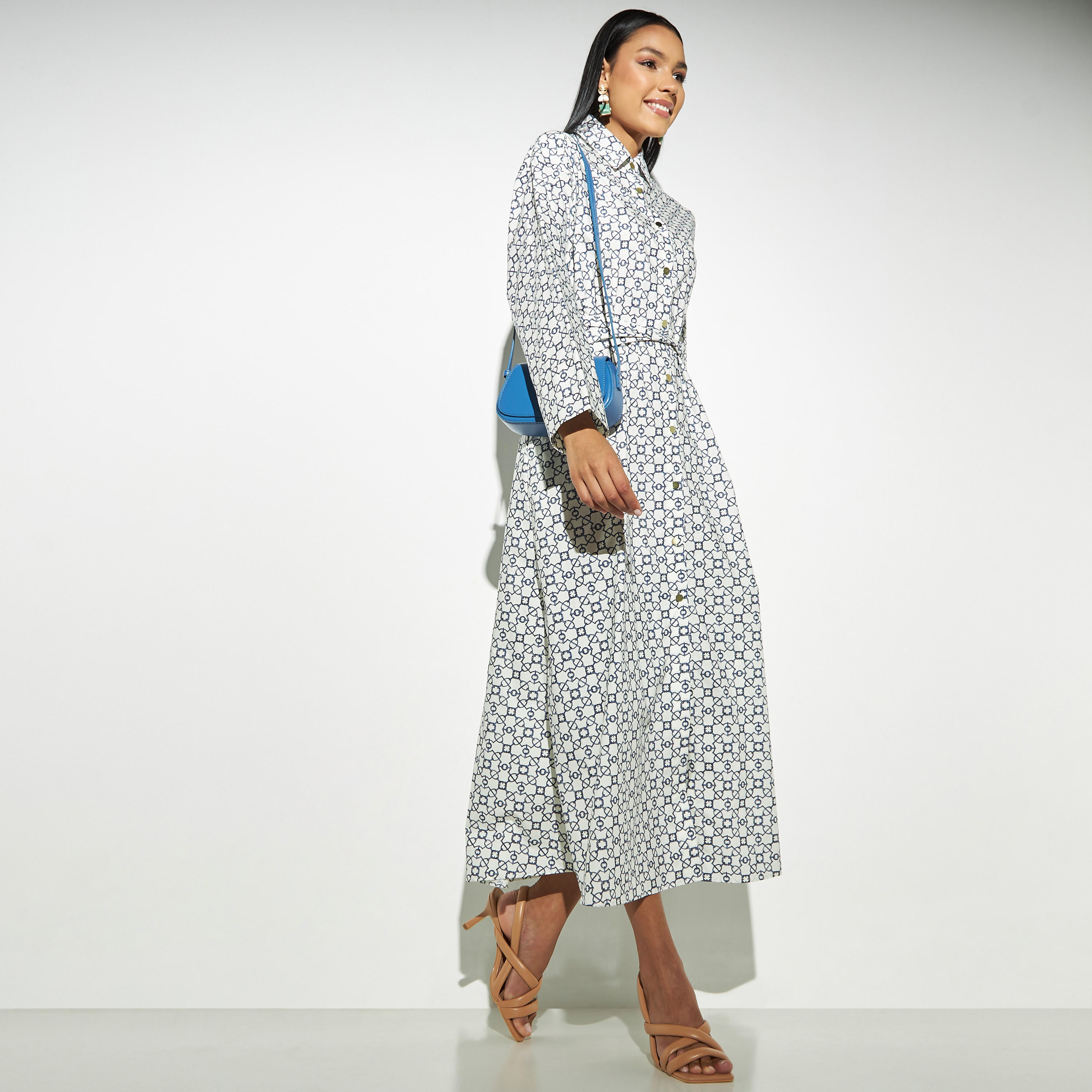 فستان قميص بوبلين بأكمام طويلة وحزام رباط وطبعات-women-clothing-dresses-image-1