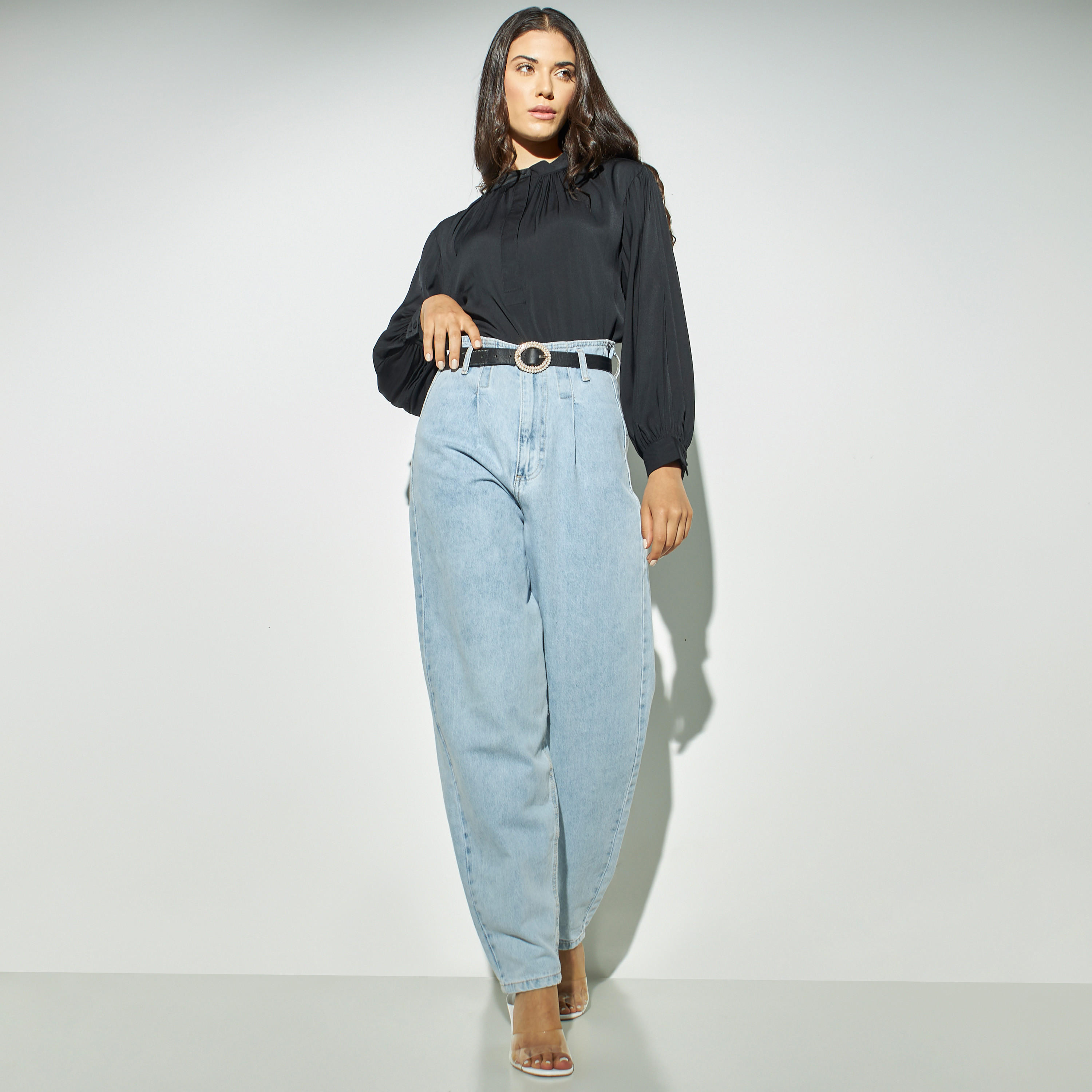بلوزة كشكش بياقة عادية وأكمام منفوخة-women-clothing-shirtsandblouses-blouses-image-2