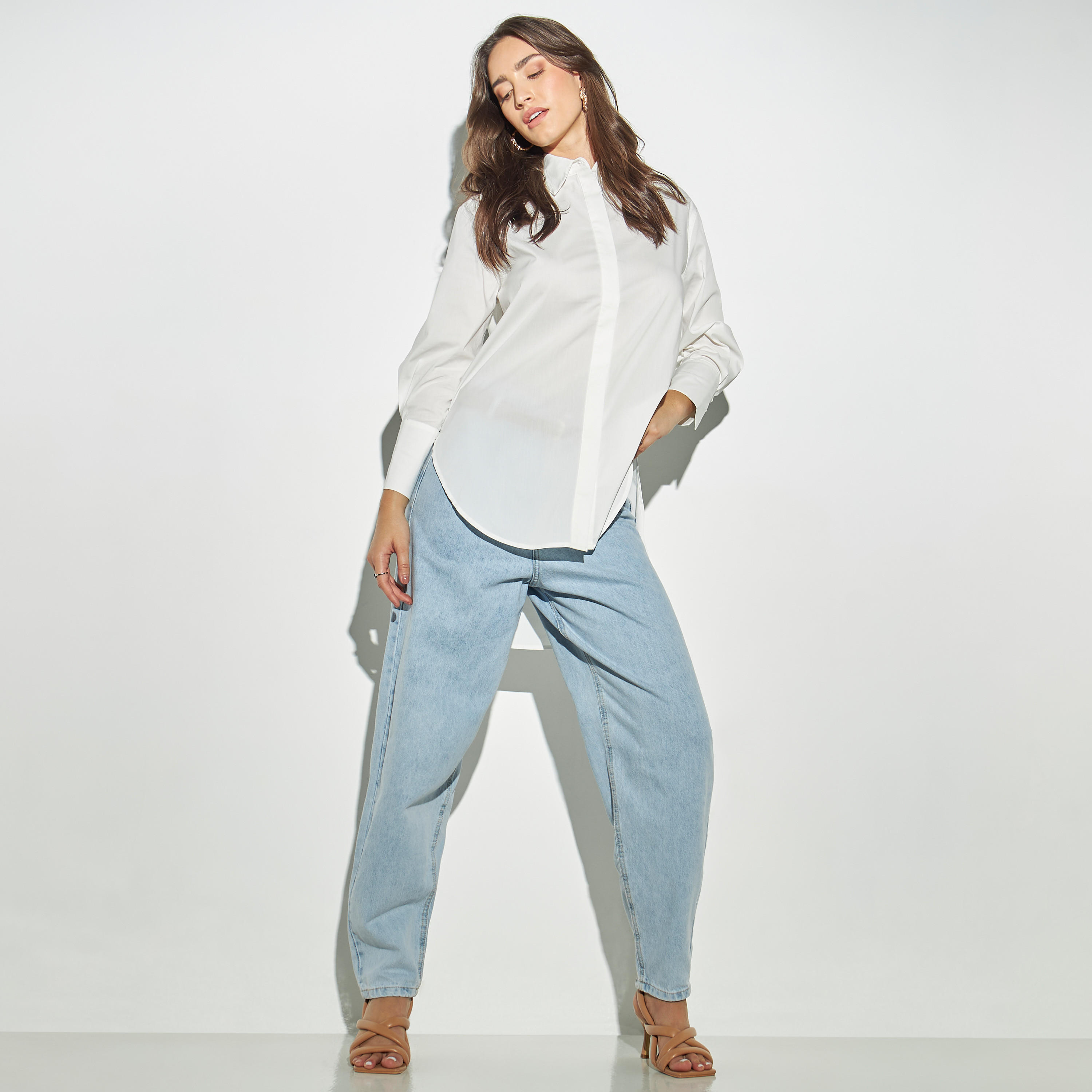 قميص سادة بأكمام طويلة وحواف غير مستوية-women-clothing-shirtsandblouses-shirts-image-4