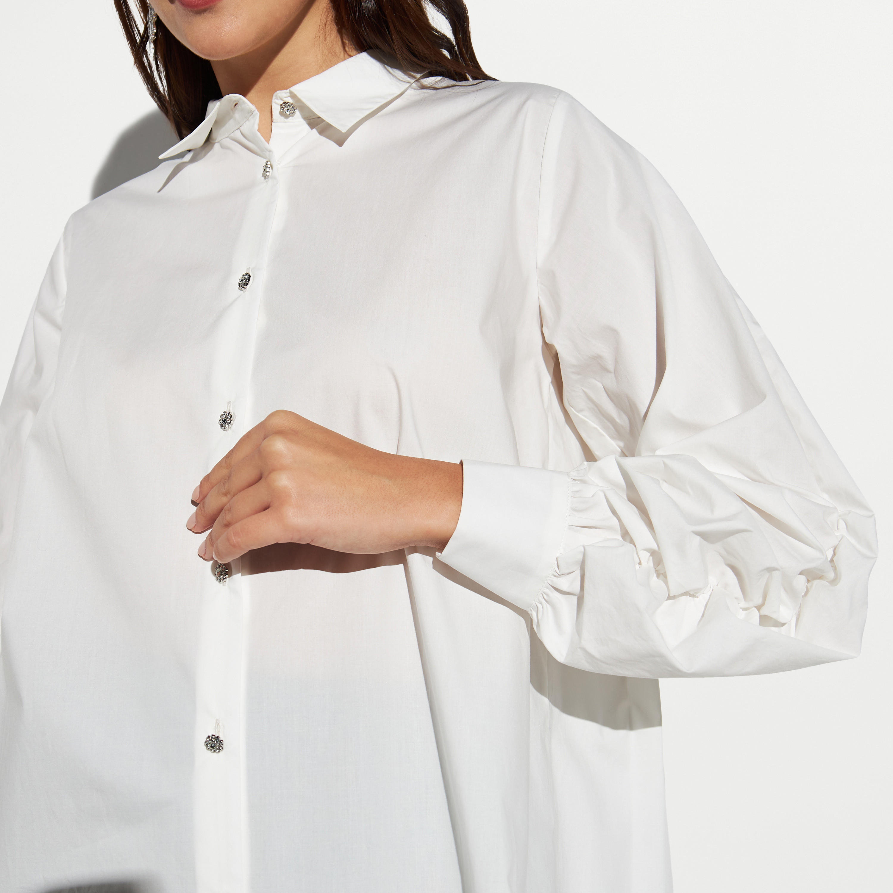 قميص طويل بأكمام منفوخة وكُسرات-women-clothing-shirtsandblouses-shirts-image-3