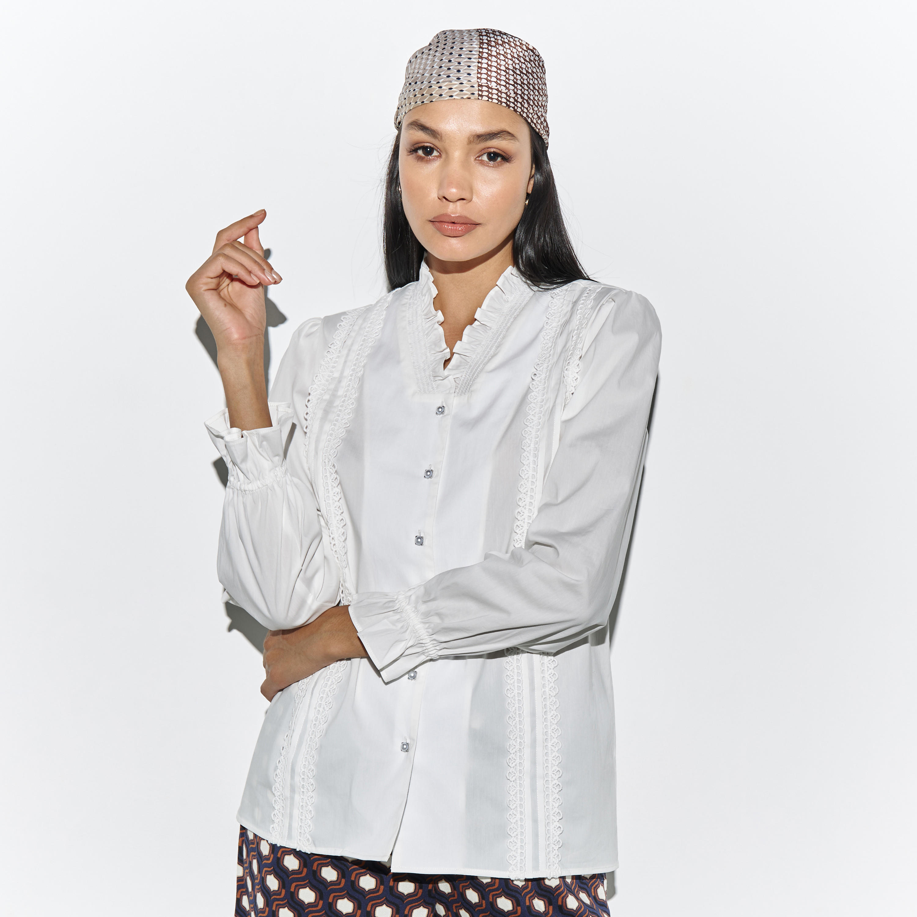 قميص دانتيل بأكمام منفوخة-women-clothing-shirtsandblouses-shirts-image-1