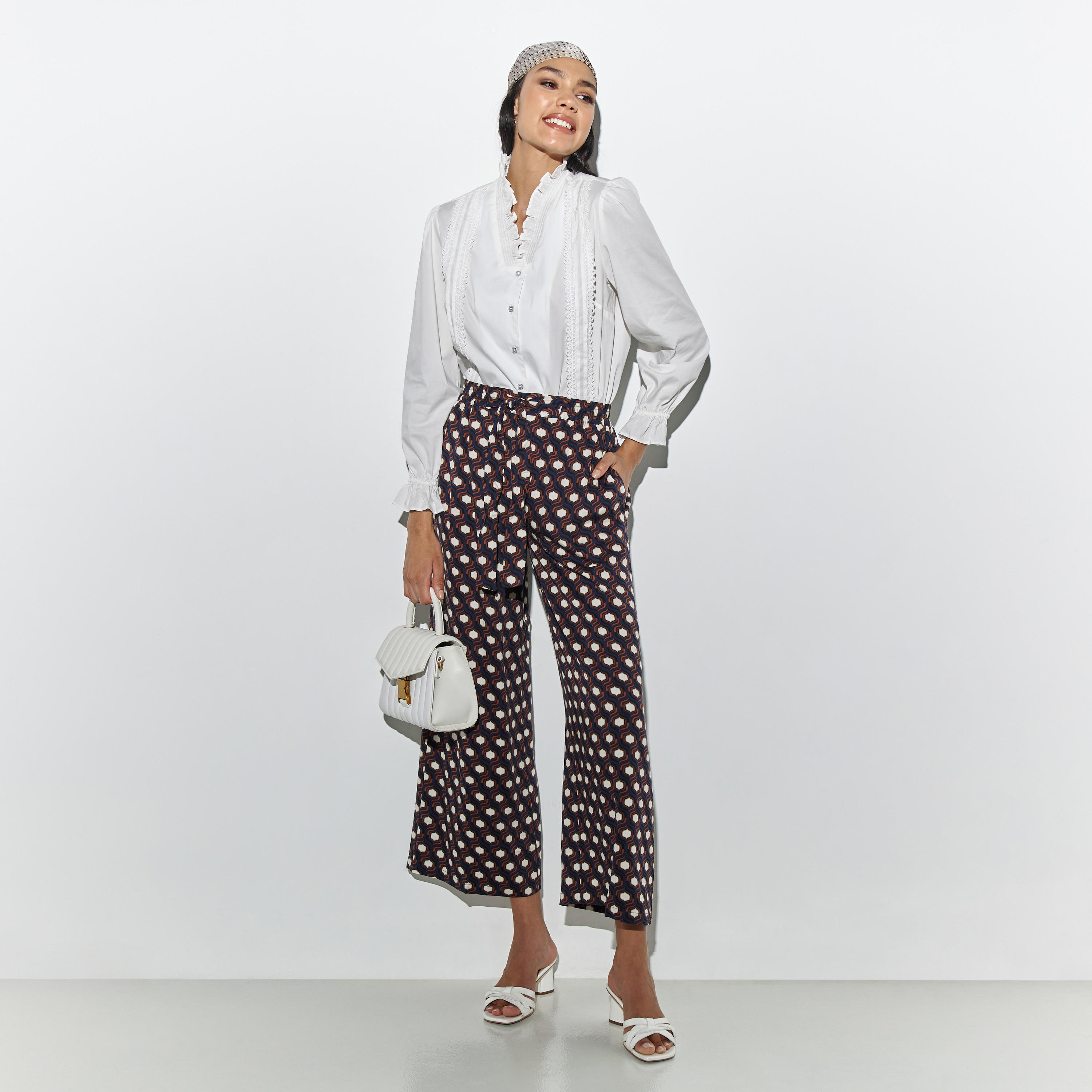 قميص دانتيل بأكمام منفوخة-women-clothing-shirtsandblouses-shirts-image-2
