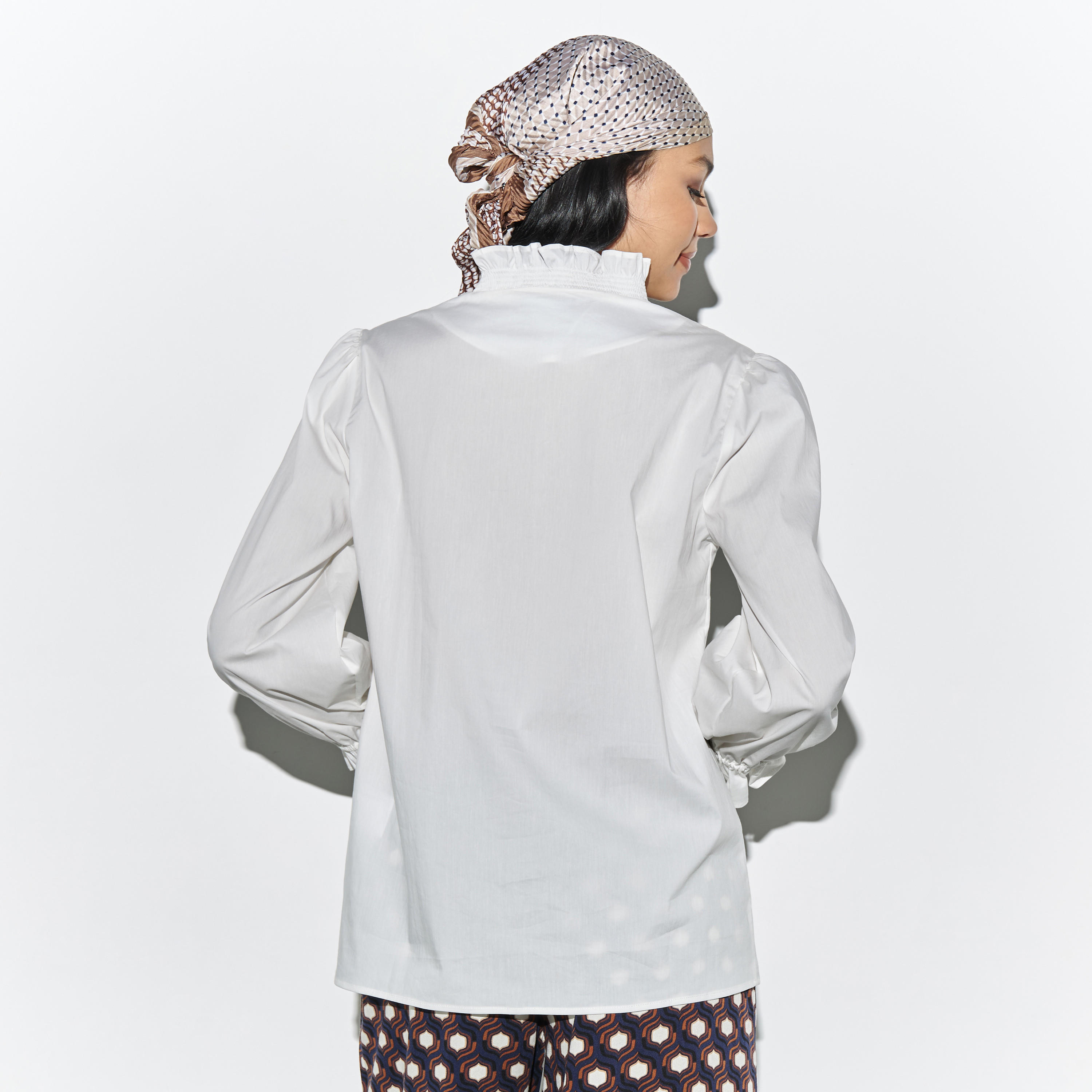 قميص دانتيل بأكمام منفوخة-women-clothing-shirtsandblouses-shirts-image-4