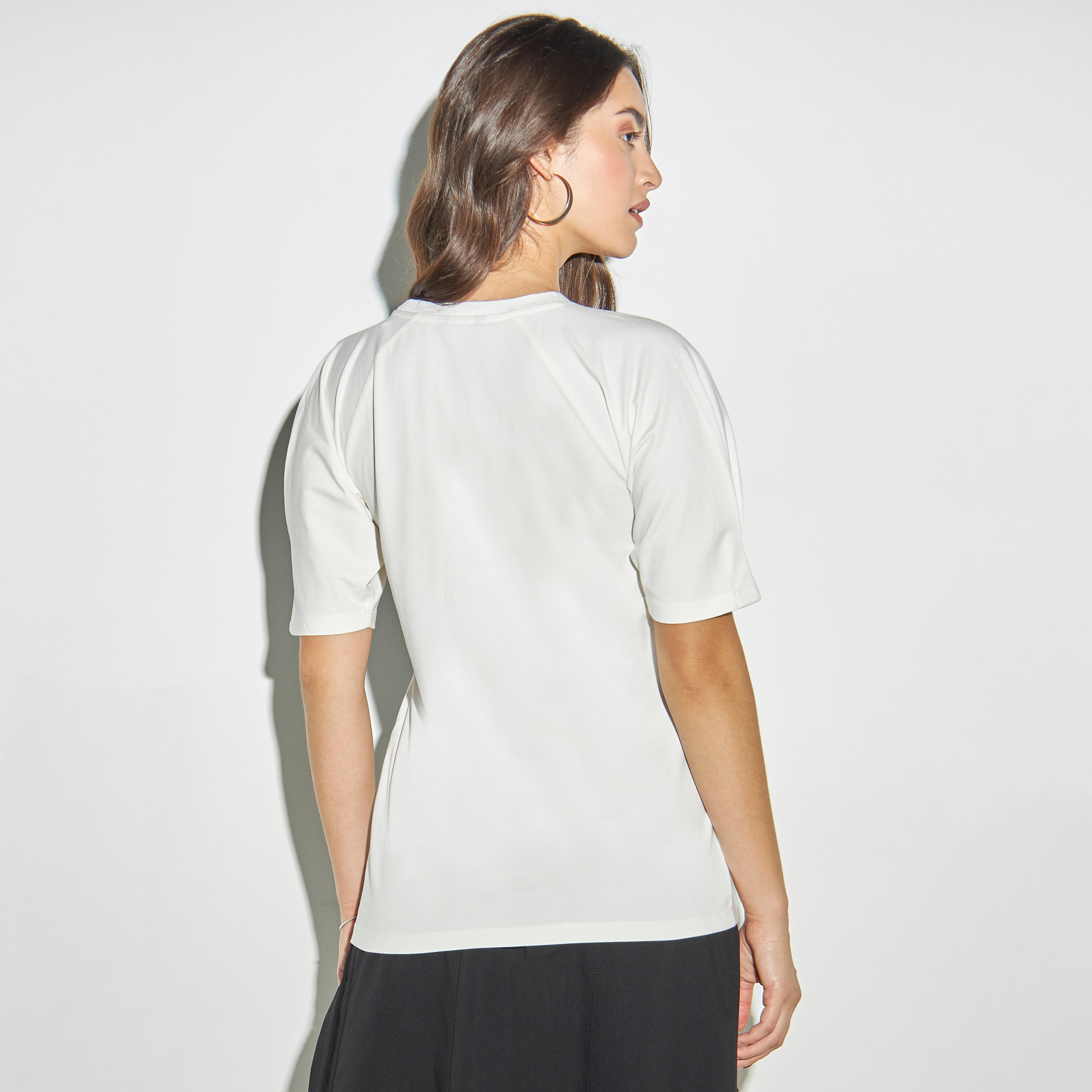 تيشيرت بياقة مستديرة وطبعات-women-clothing-tshirts-image-2