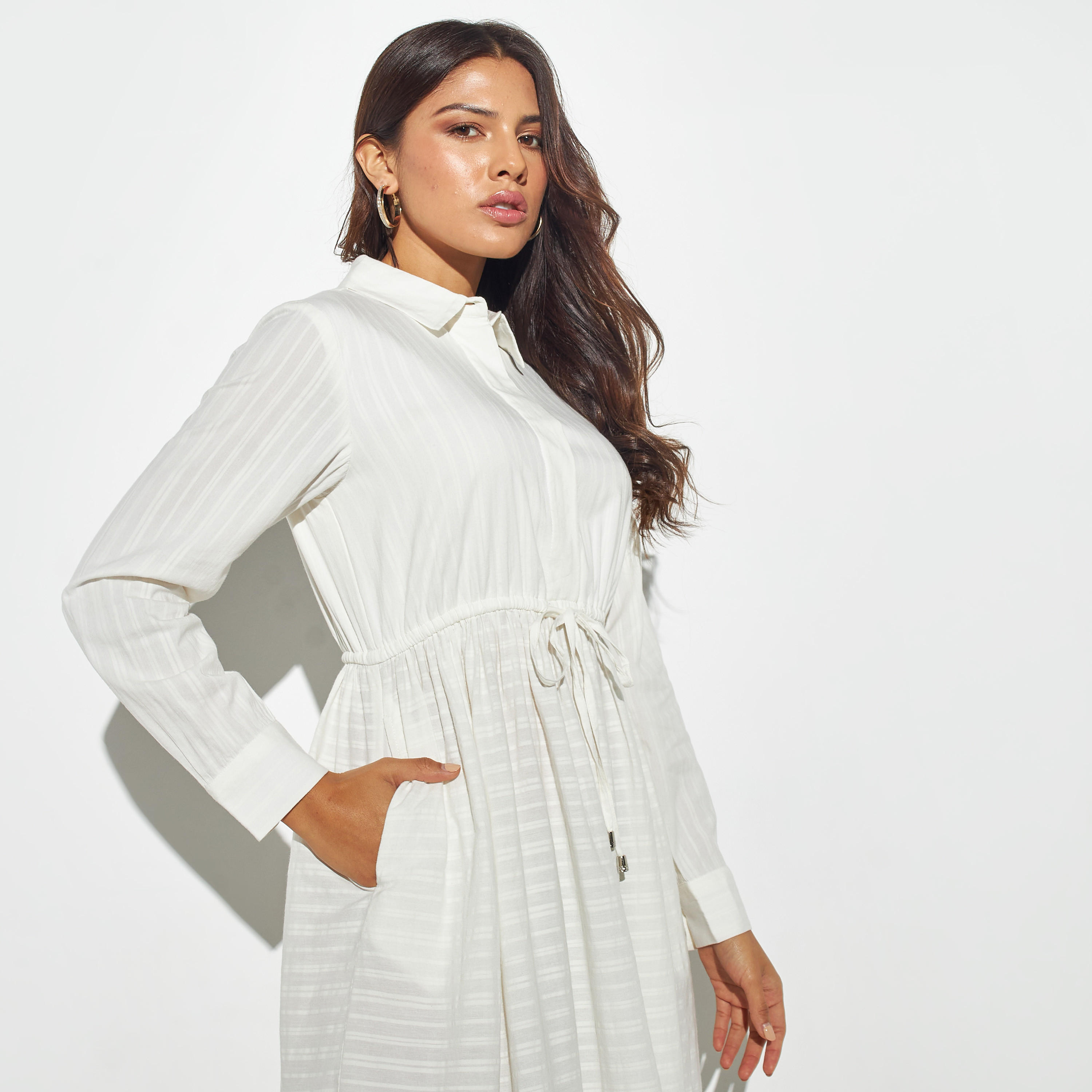 فستان قميص ميدي بارز الملمس بجيوب وأربطة-women-clothing-dresses-image-4