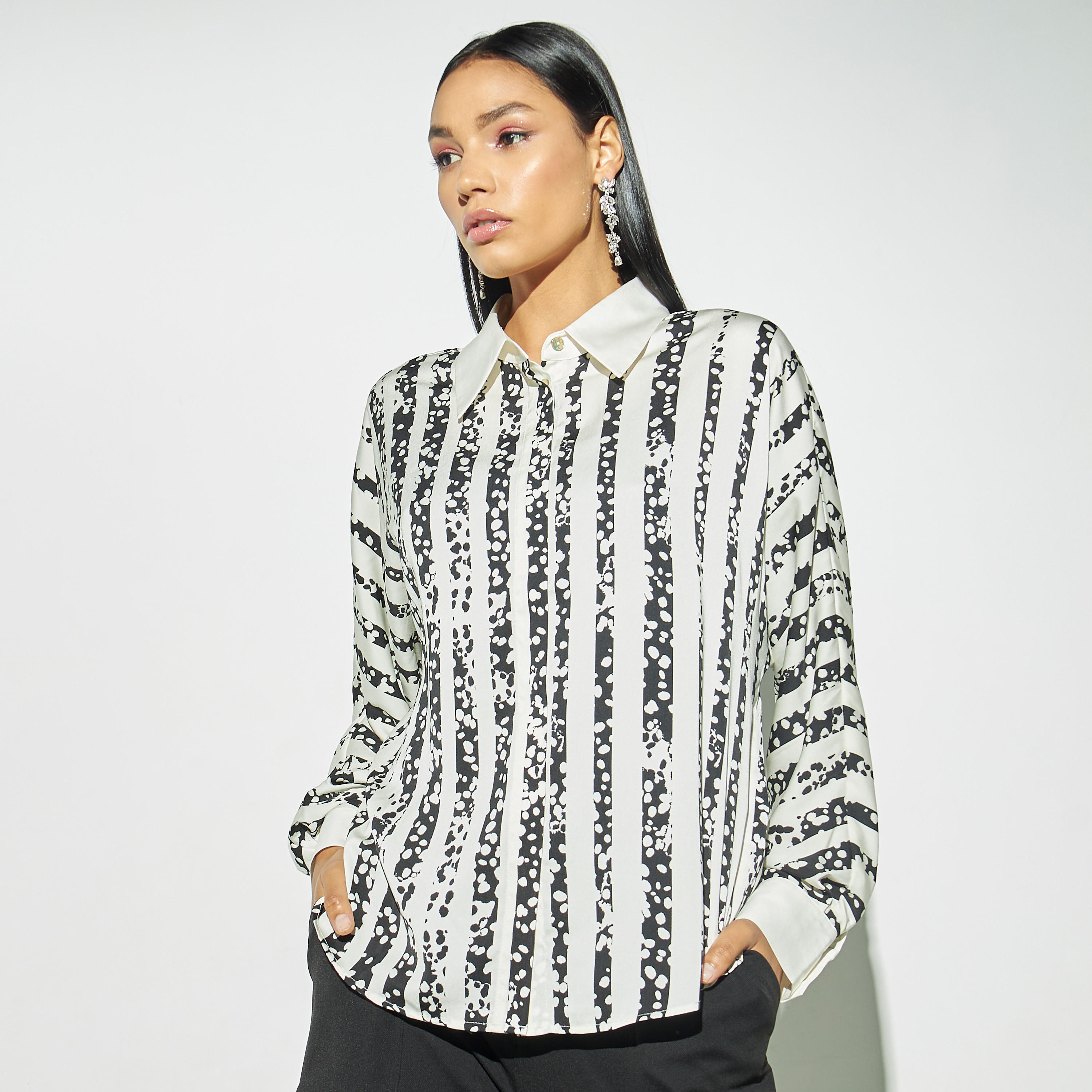قميص ساتان مخطط بأكمام طويلة-women-clothing-shirtsandblouses-shirts-image-4