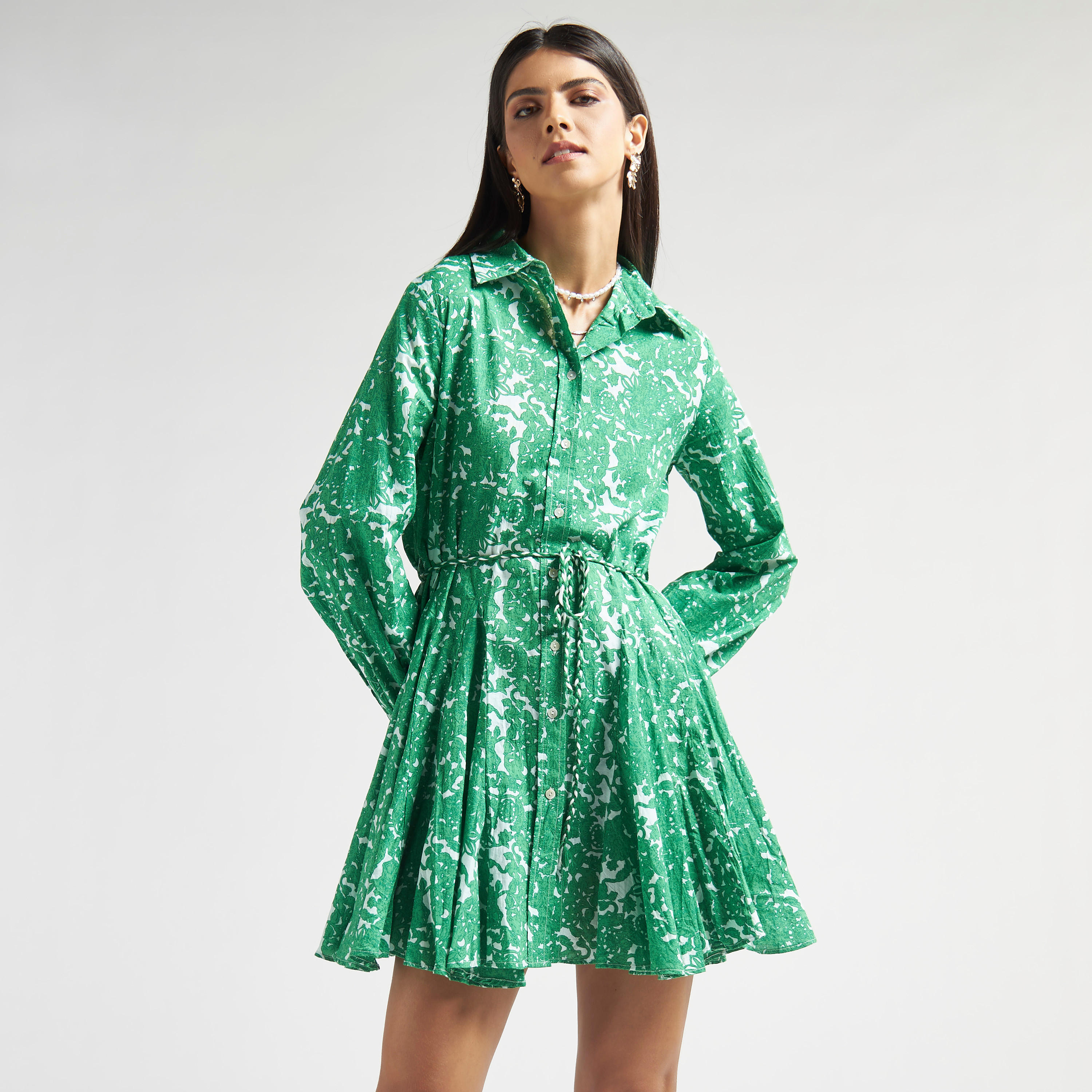 فستان قميص قصير بأكمام طويلة وأربطة وطبعات-women-clothing-dresses-image-1