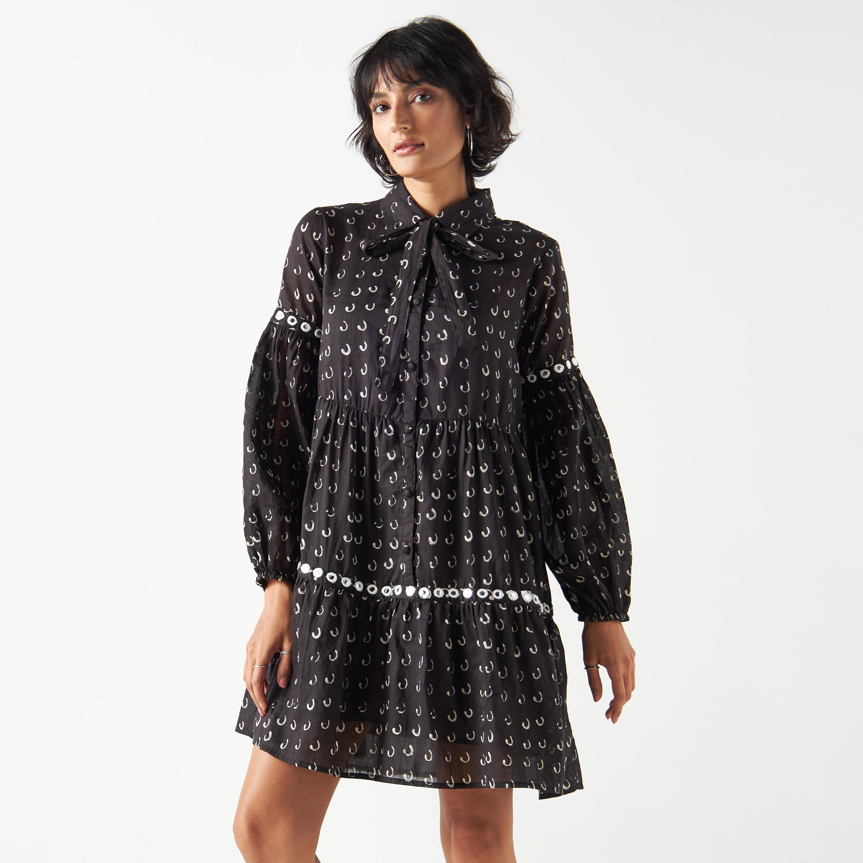 فستان متعدّد الطبقات بأربطة وزخارف-women-clothing-dresses-image-1