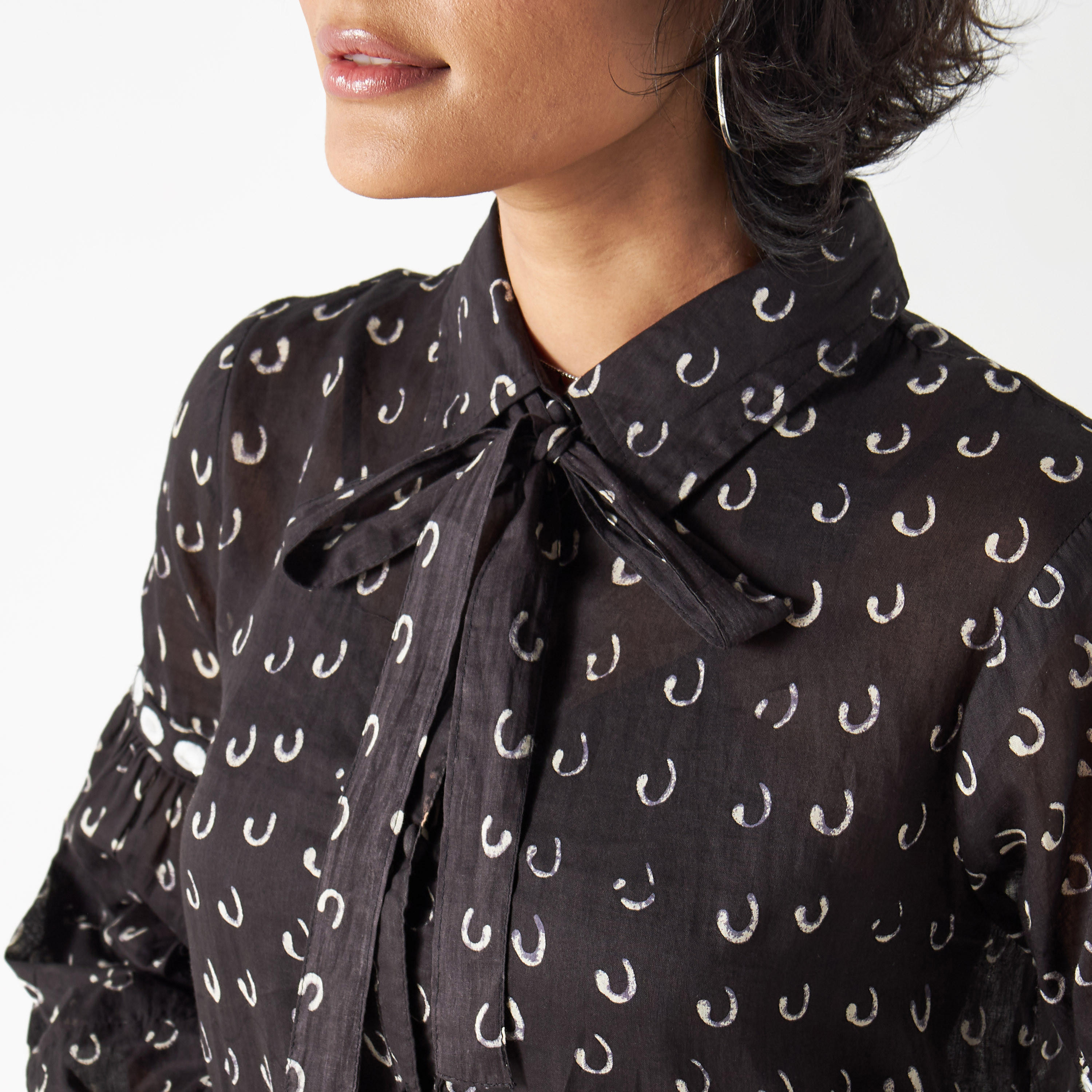 فستان متعدّد الطبقات بأربطة وزخارف-women-clothing-dresses-image-4