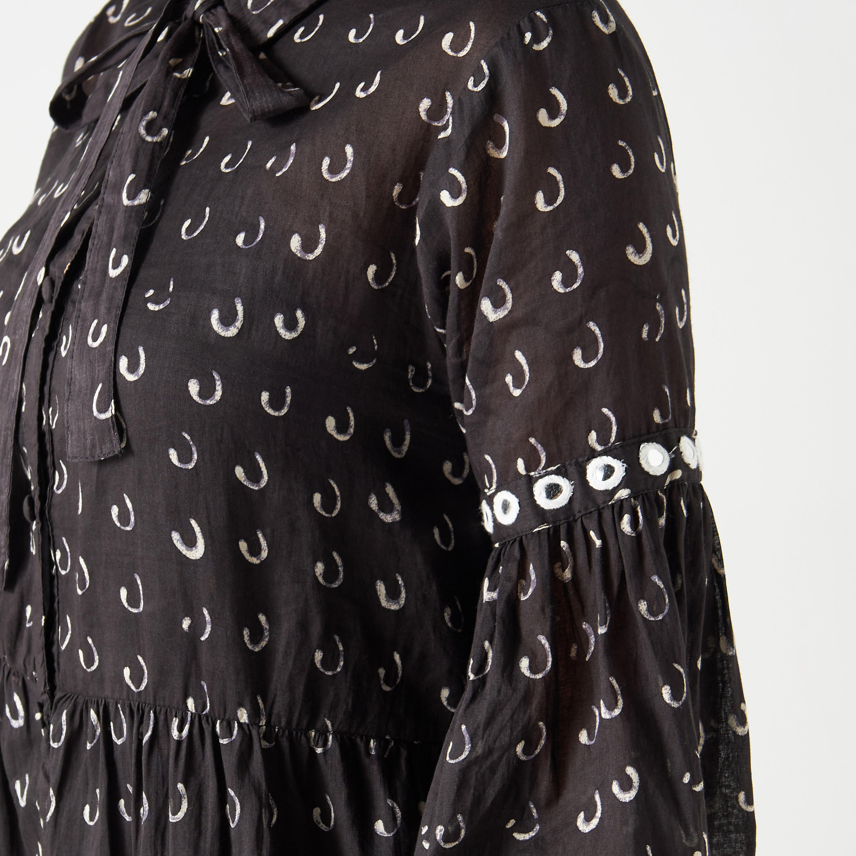 فستان متعدّد الطبقات بأربطة وزخارف-women-clothing-dresses-image-5