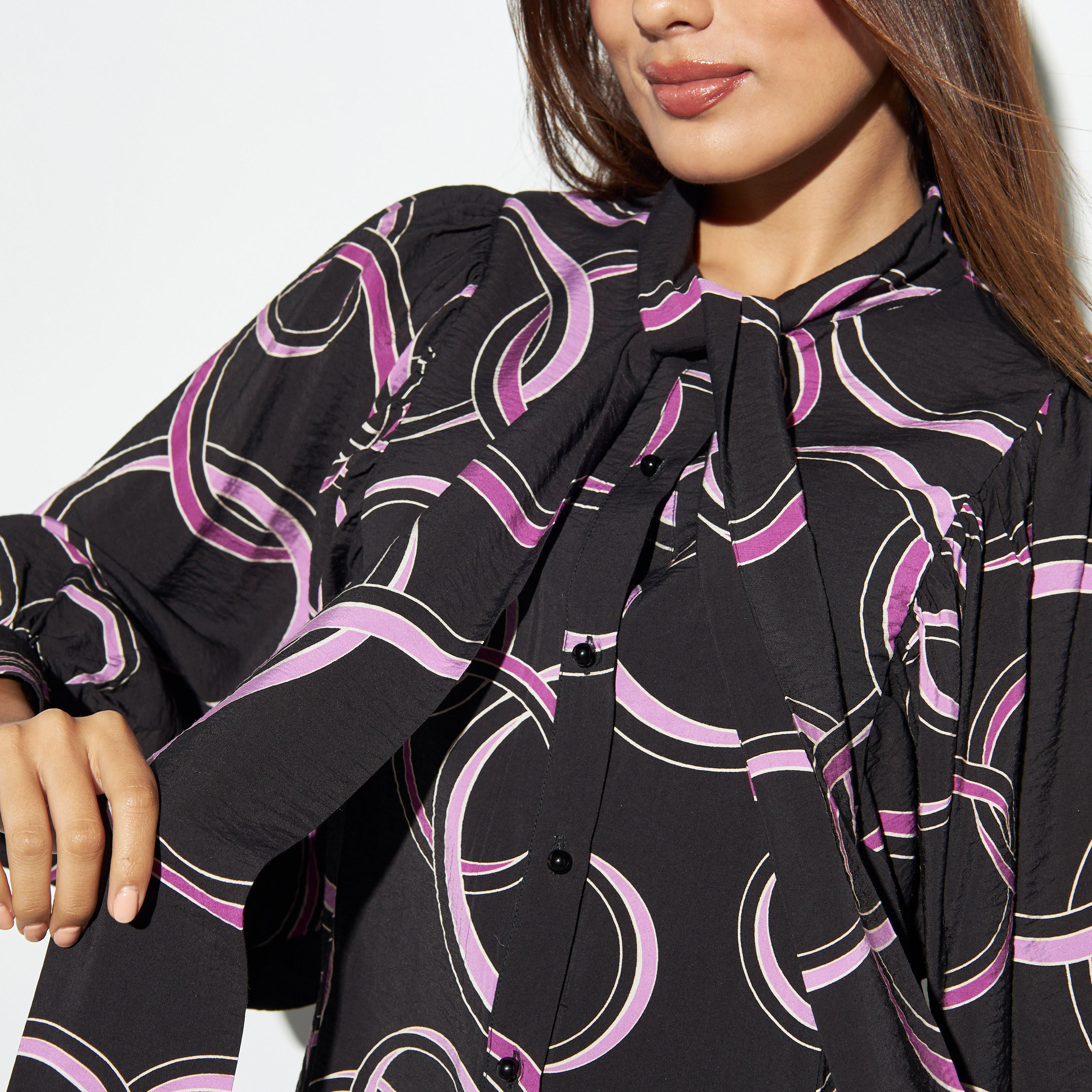 فستان قميص بأكمام واسعة وأربطة وطبعات-women-clothing-shirtsandblouses-shirts-image-4