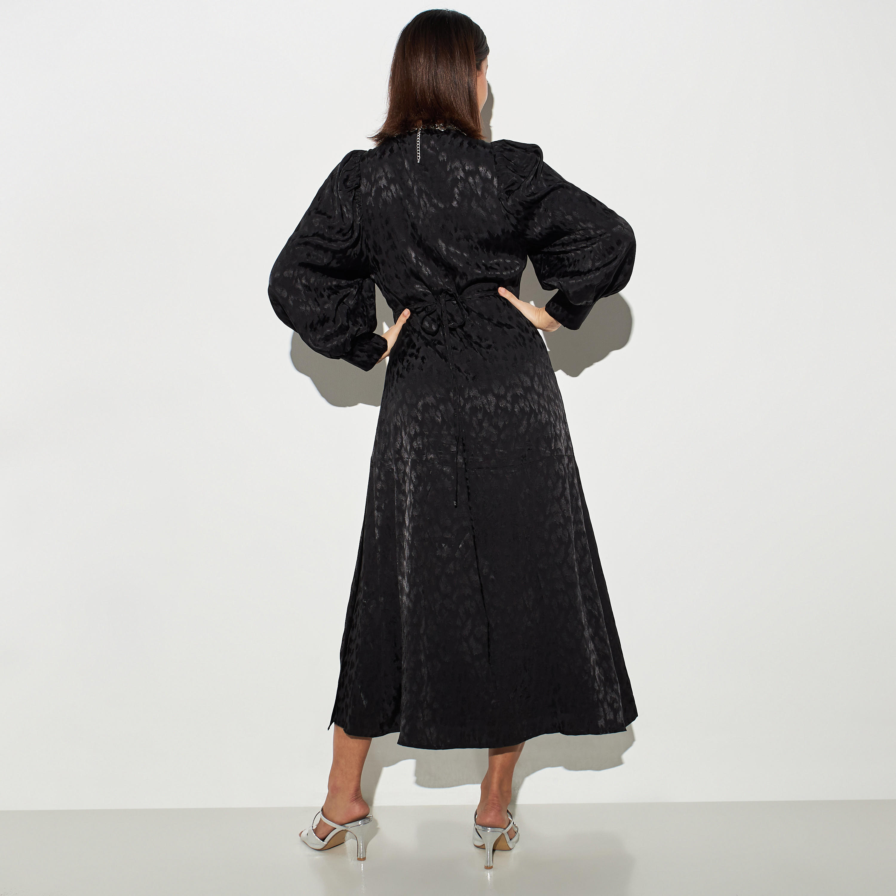 فستان ميدي بياقة v وأكمام طويلة وطبعات حيوانات-women-clothing-dresses-image-4