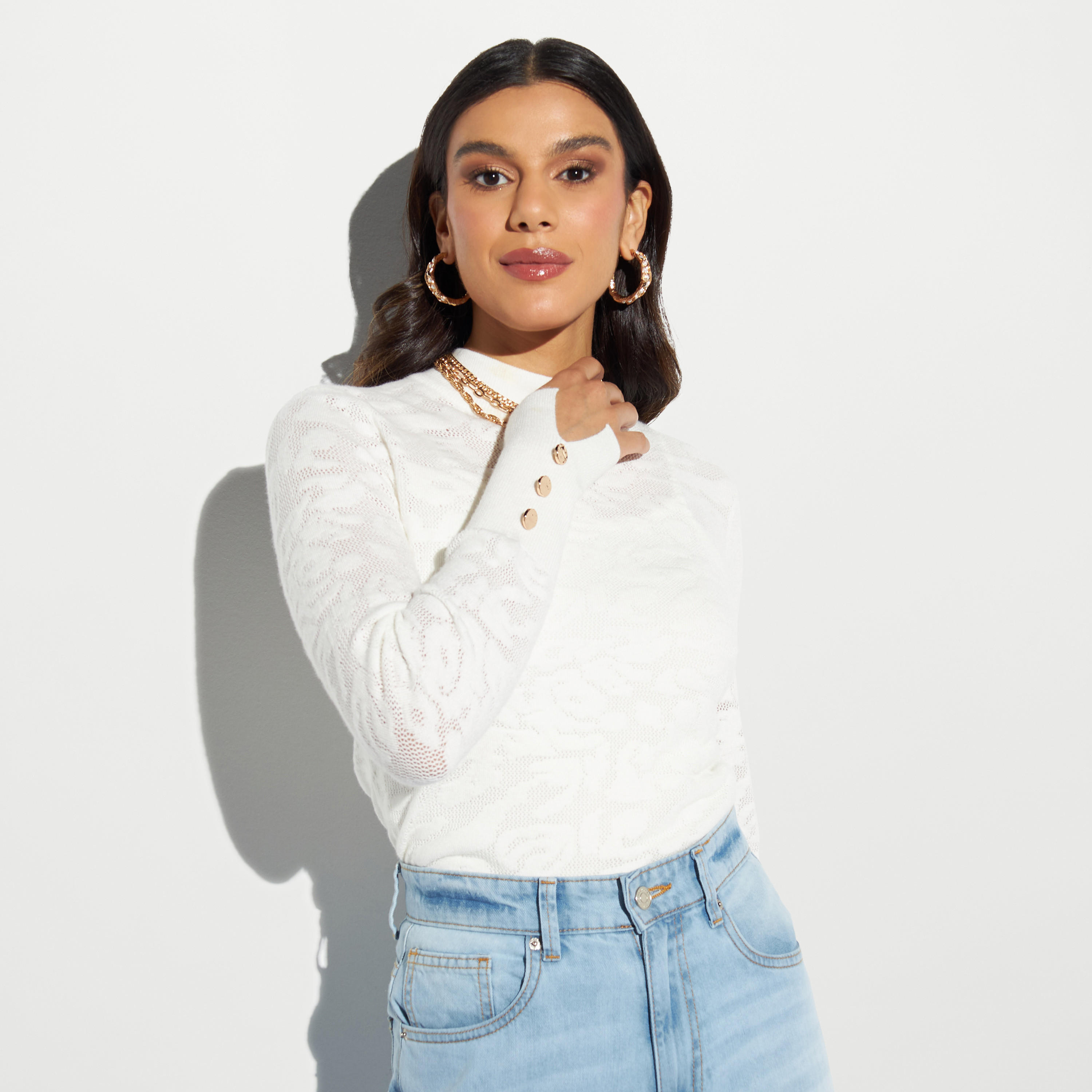 بلوزة بارزة الملمس بياقة عاليّة وأكمام طويلة-women-clothing-shirtsandblouses-blouses-image-1