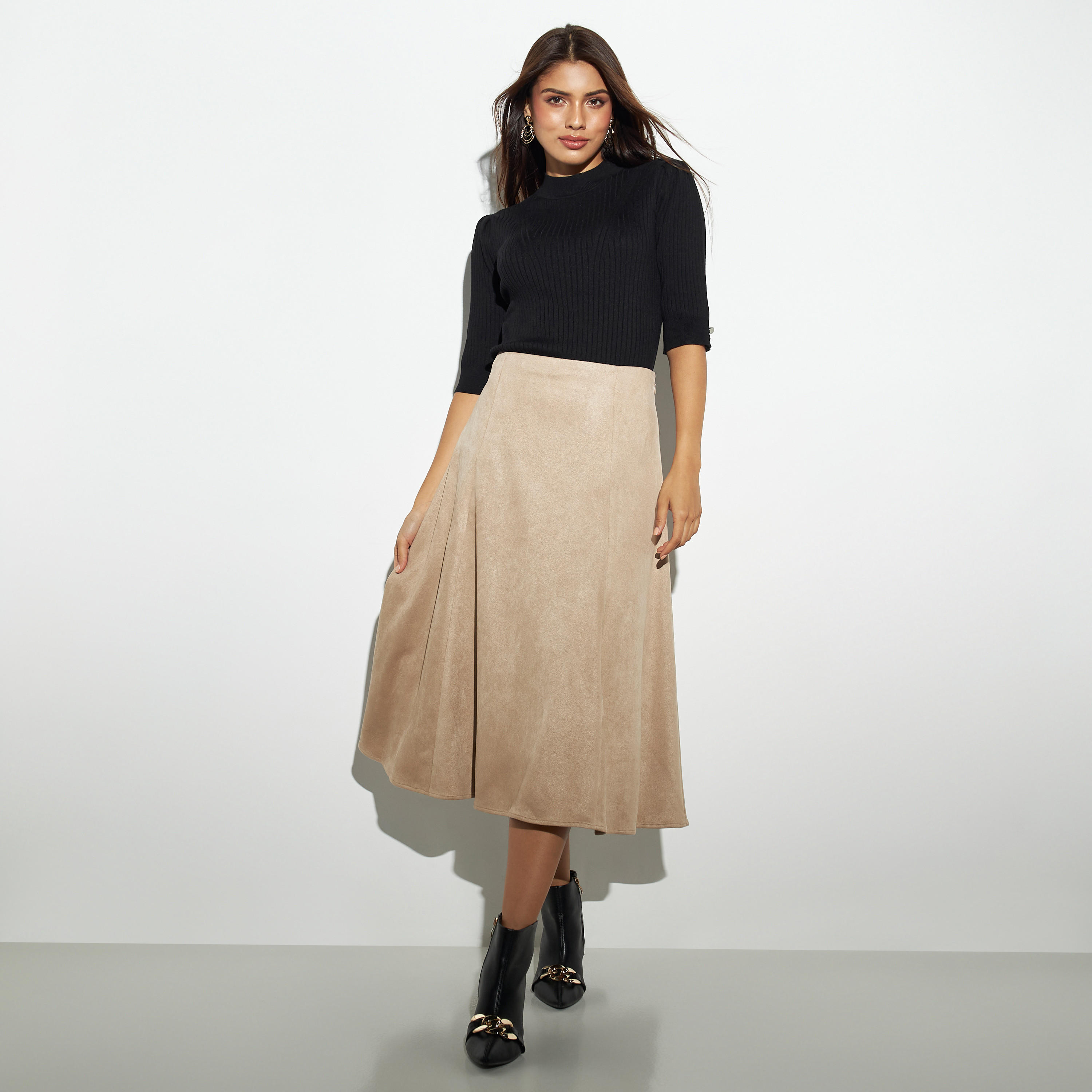 بلوزة مضلعة بياقة مستديرة عالية وأكمام قصيرة-women-clothing-shirtsandblouses-blouses-image-2
