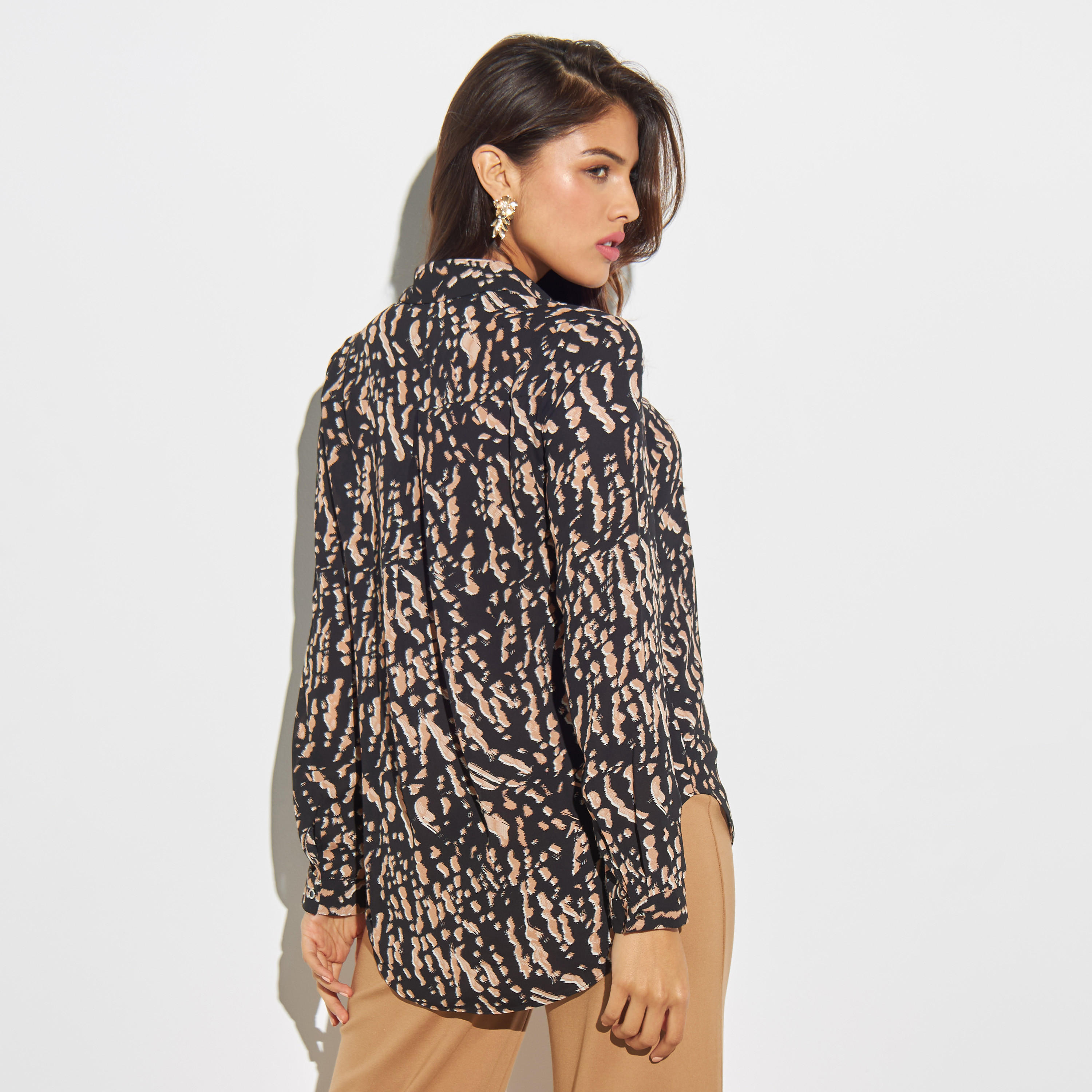 قميص بطبعات وأكمام طويلة-women-clothing-shirtsandblouses-shirts-image-3