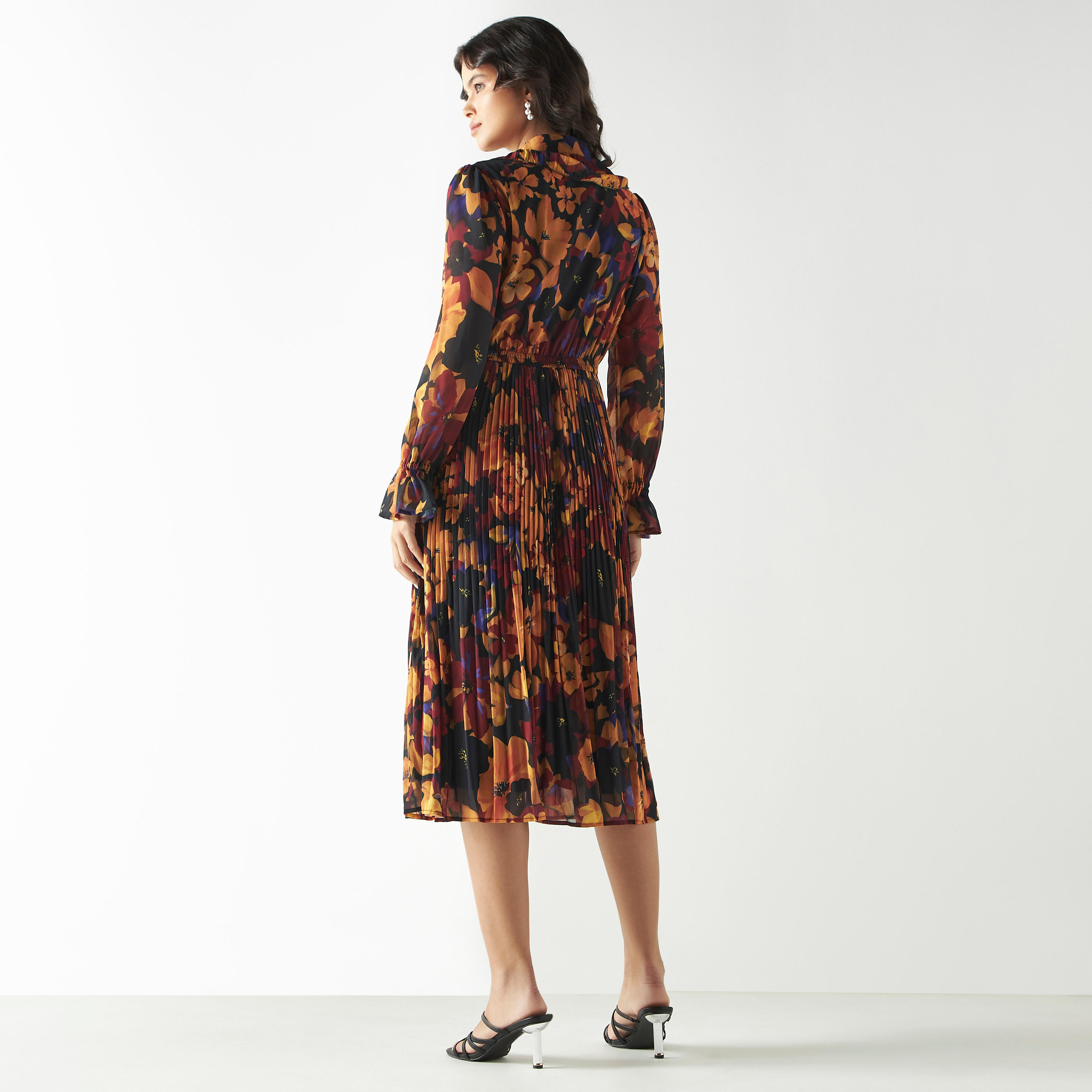 فستان بأكمام طويلة وكشكش وطبعات أزهار-women-clothing-dresses-image-3