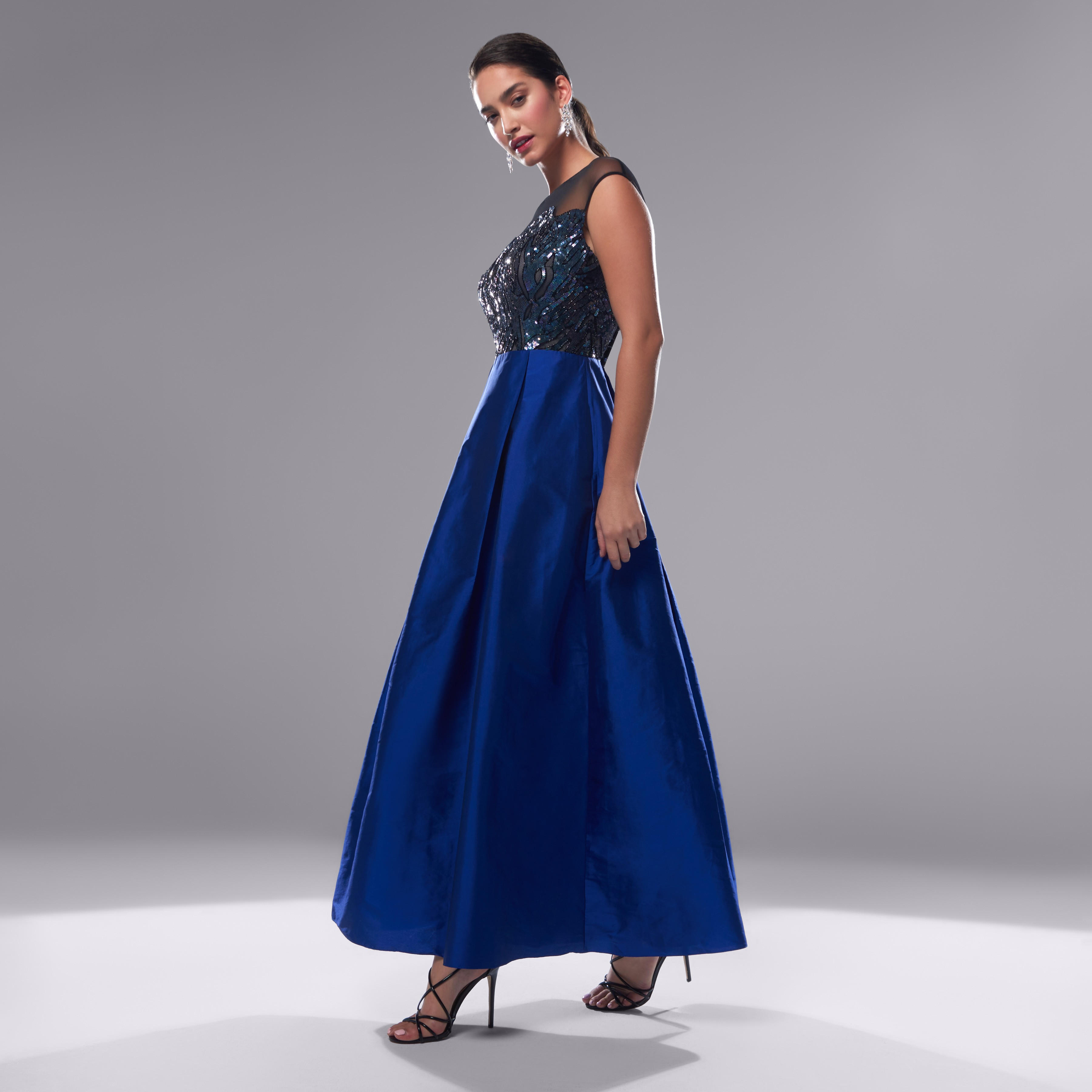 فستان طويل مزيّن دون أكمام بكُسرات-women-clothing-dresses-image-2