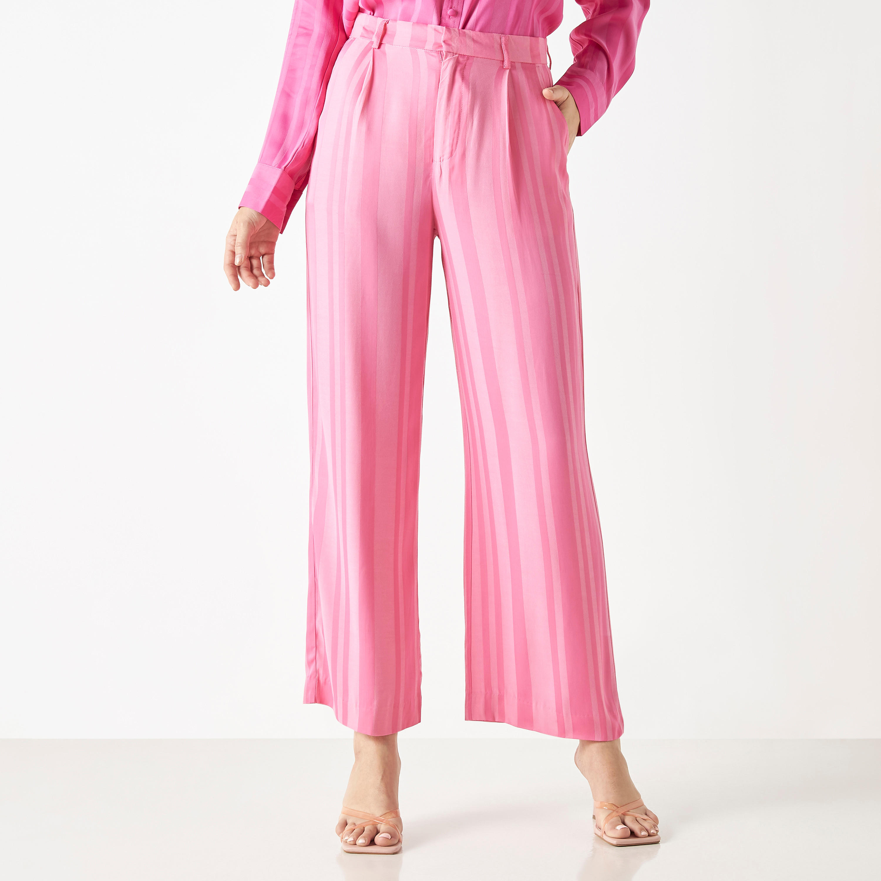 بنطلون ساتن مخطط واسع الساقين بجيوب-women-clothing-bottoms-trousers-image-1