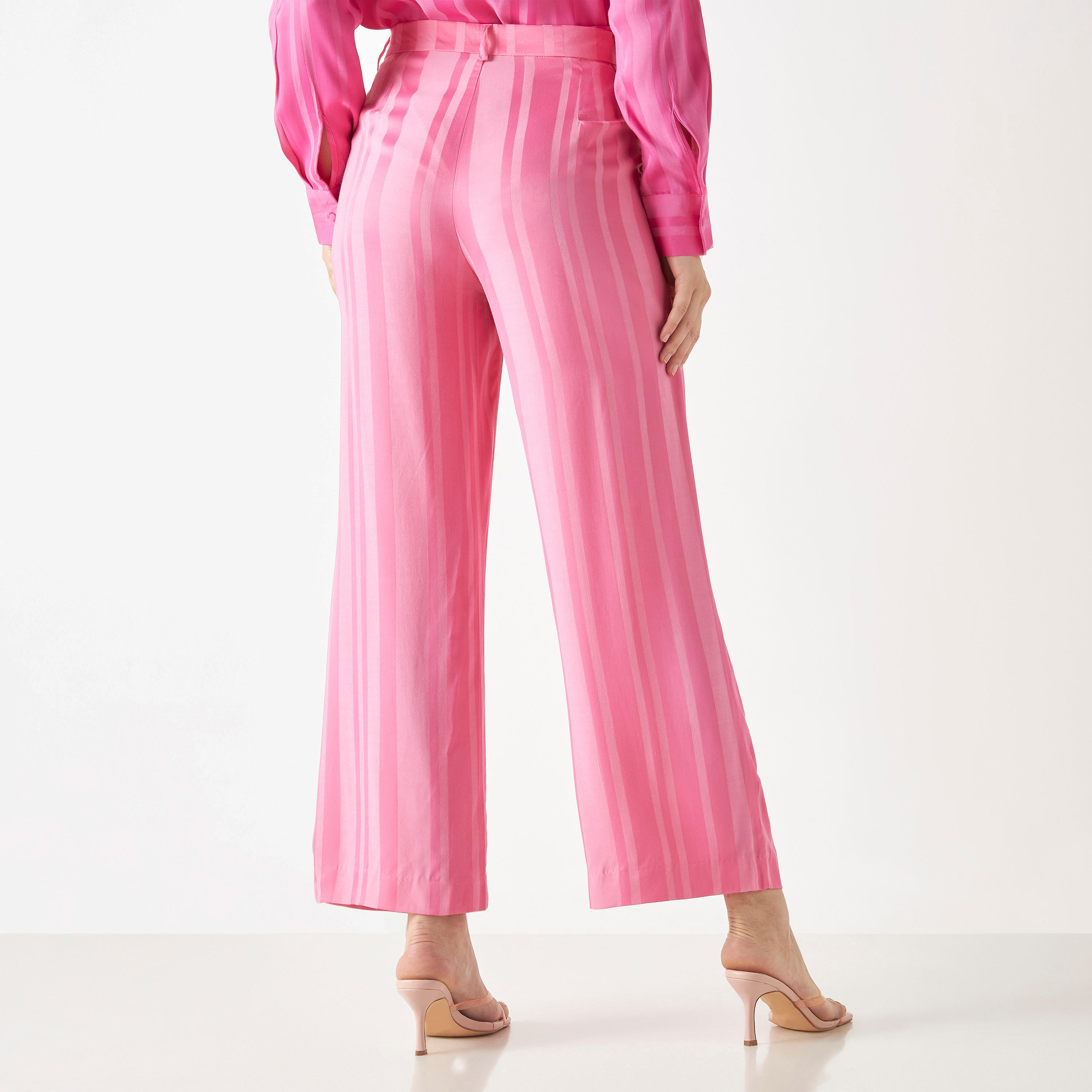 بنطلون ساتن مخطط واسع الساقين بجيوب-women-clothing-bottoms-trousers-image-3