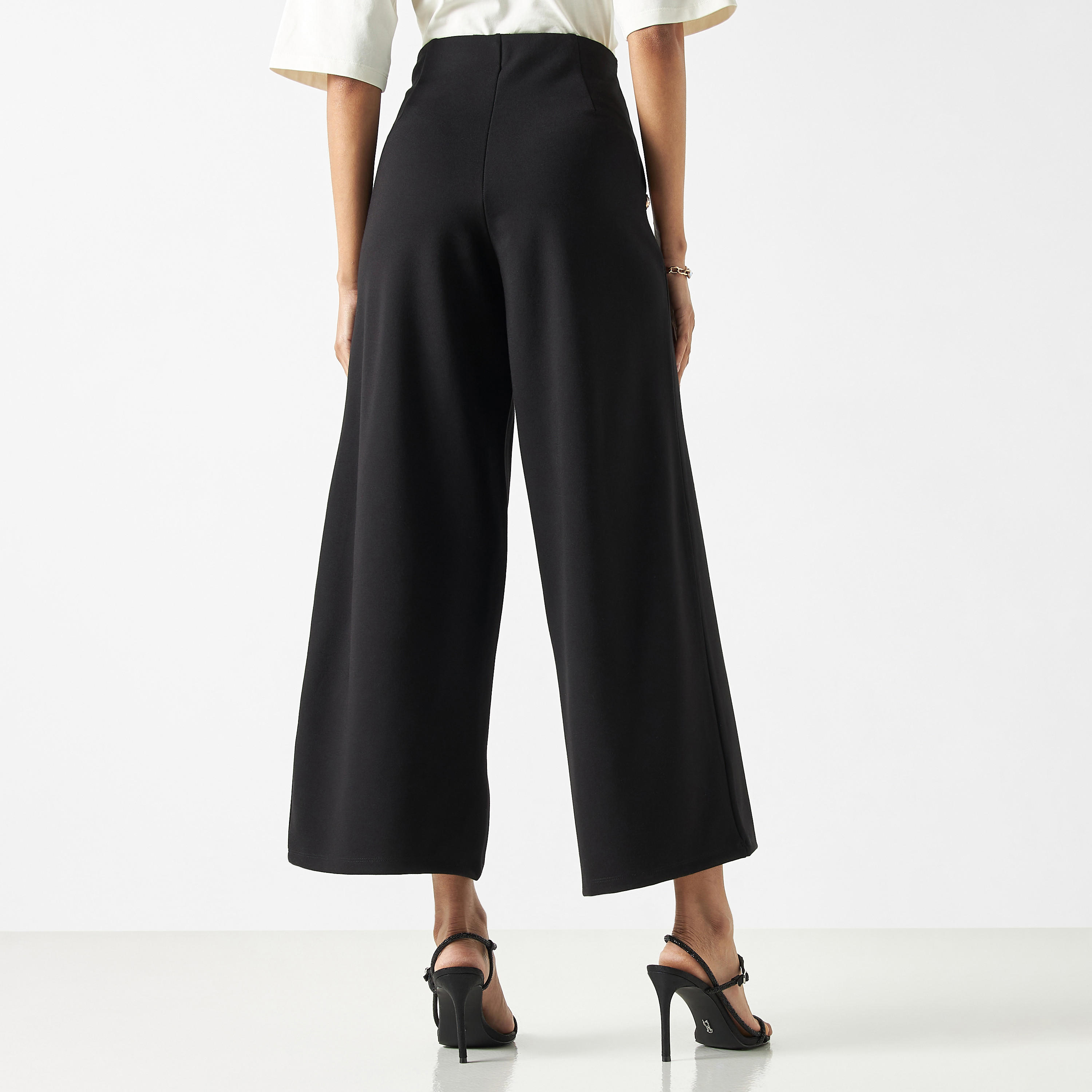 بنطلون سادة واسع الساقين بزر-women-clothing-trousers-image-3