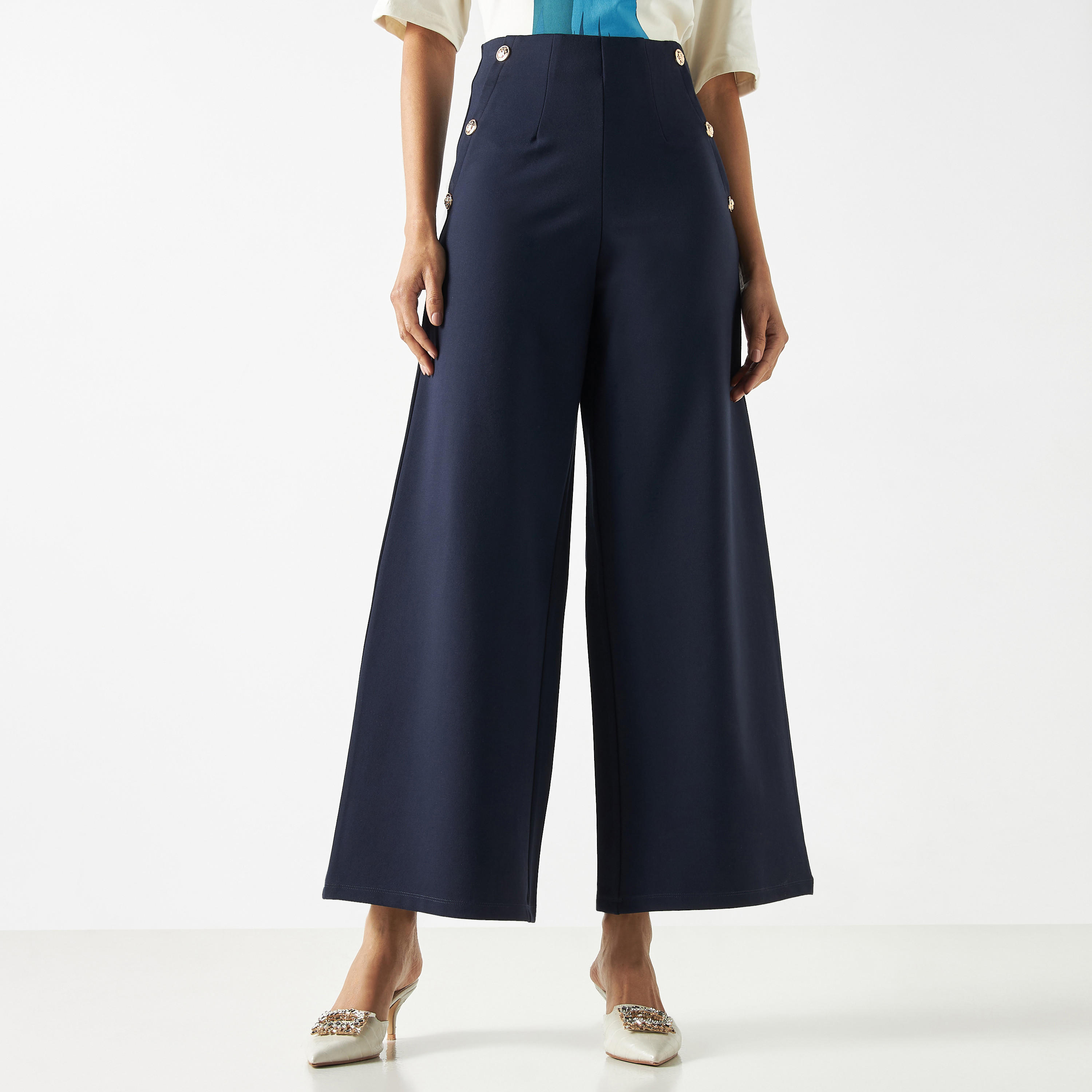 بنطلون سادة واسع الساقين بزر-women-clothing-trousers-image-5