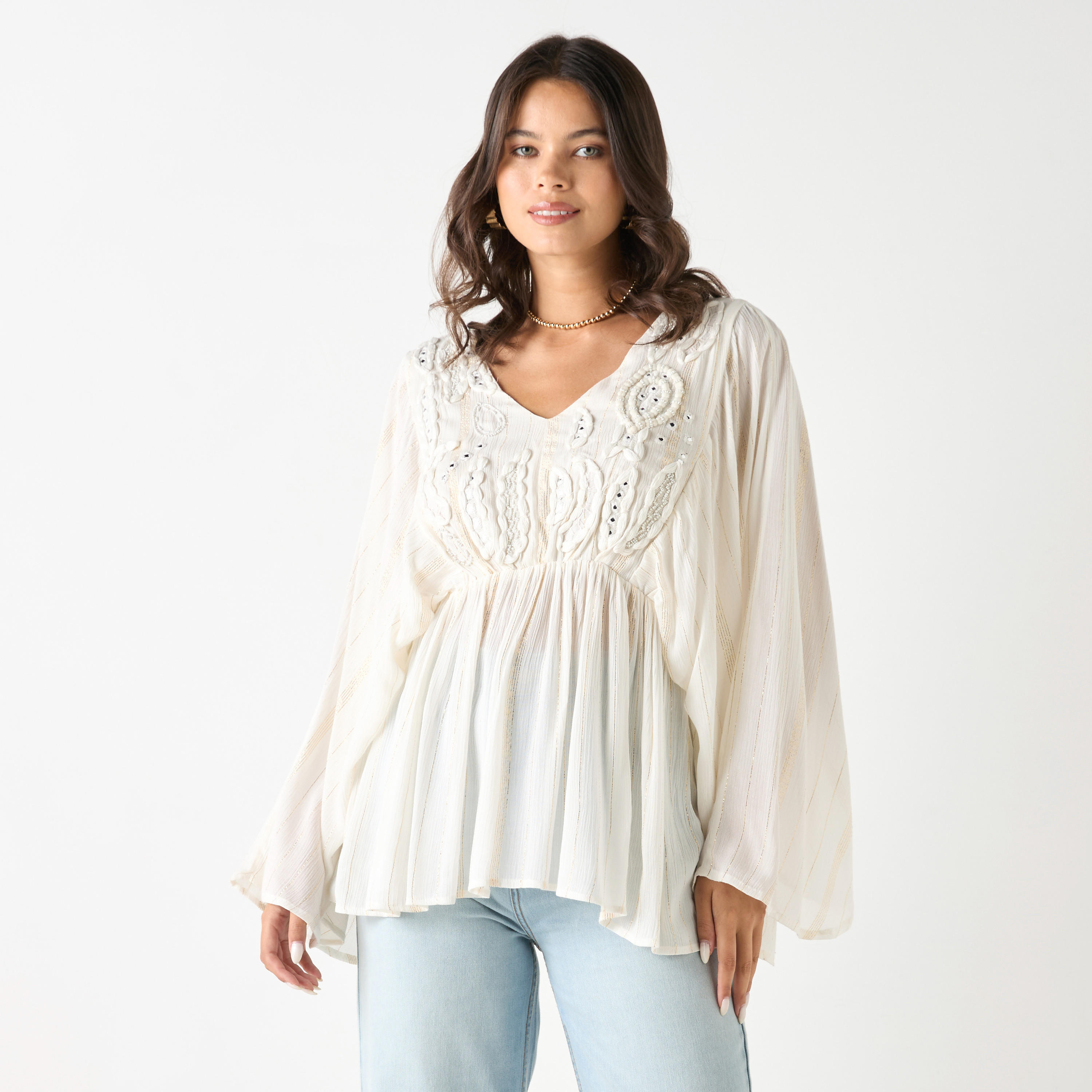 بلوزة مطرزة بياقة V وأكمام جرس طويلة-women-clothing-shirtsandblouses-blouses-image-1