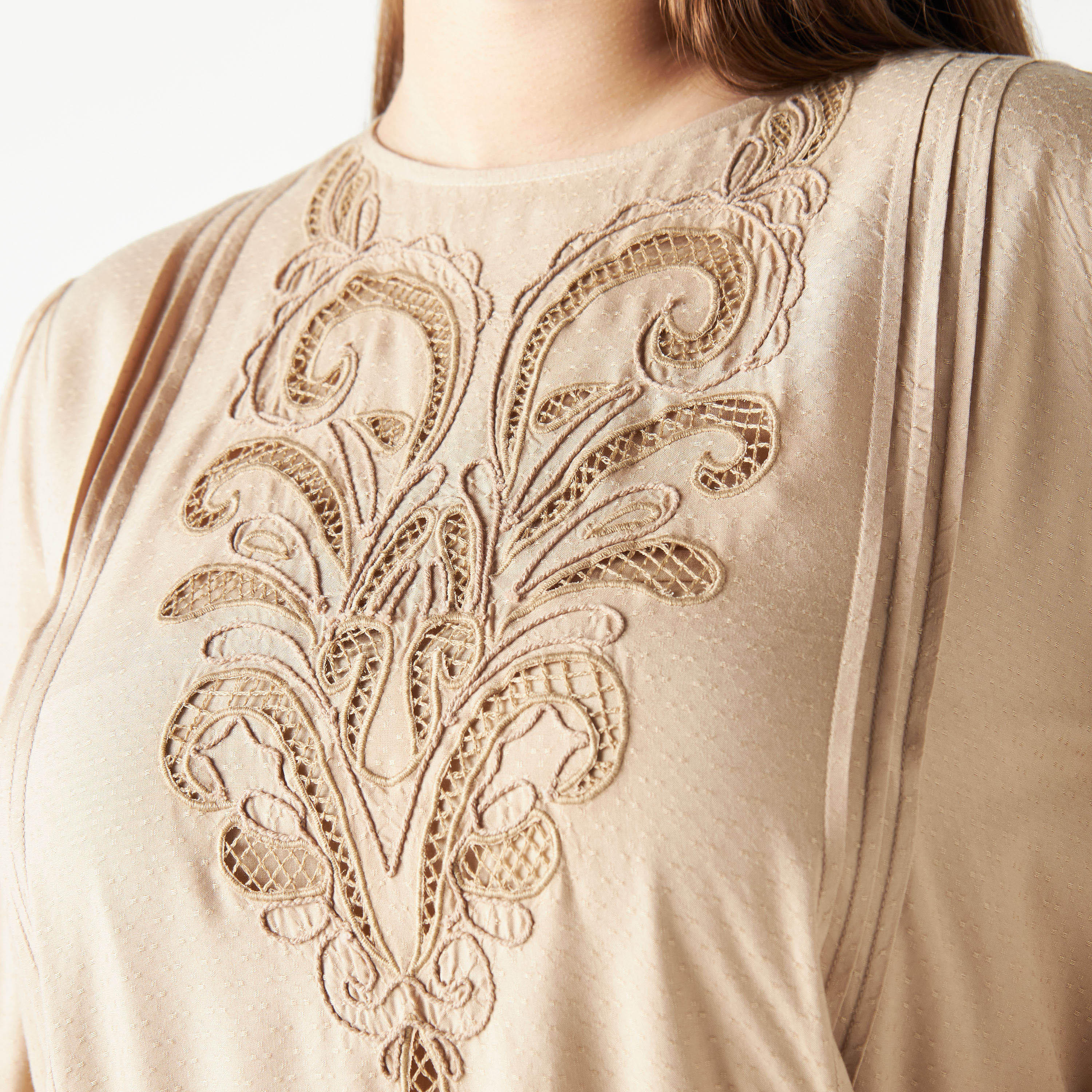 فستان إيه لاين ميدي مطرز بأكمام طويلة وحزام رباط-women-clothing-dresses-image-5