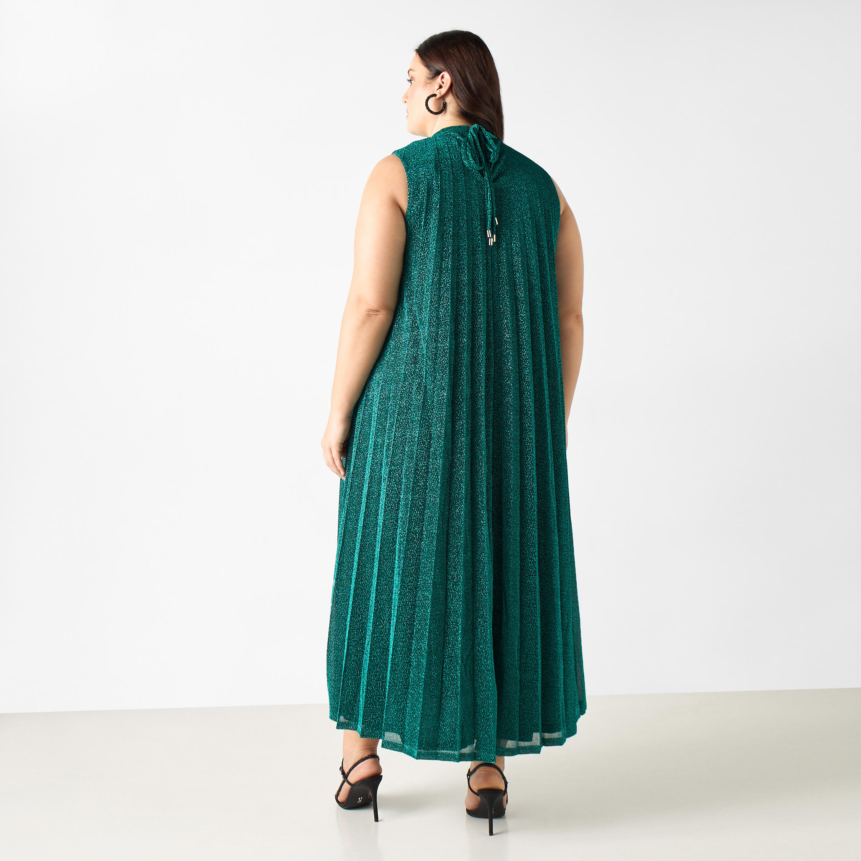 فستان ماكسي دون أكمام بياقة عالية وكسرات-women-clothing-dresses-image-3