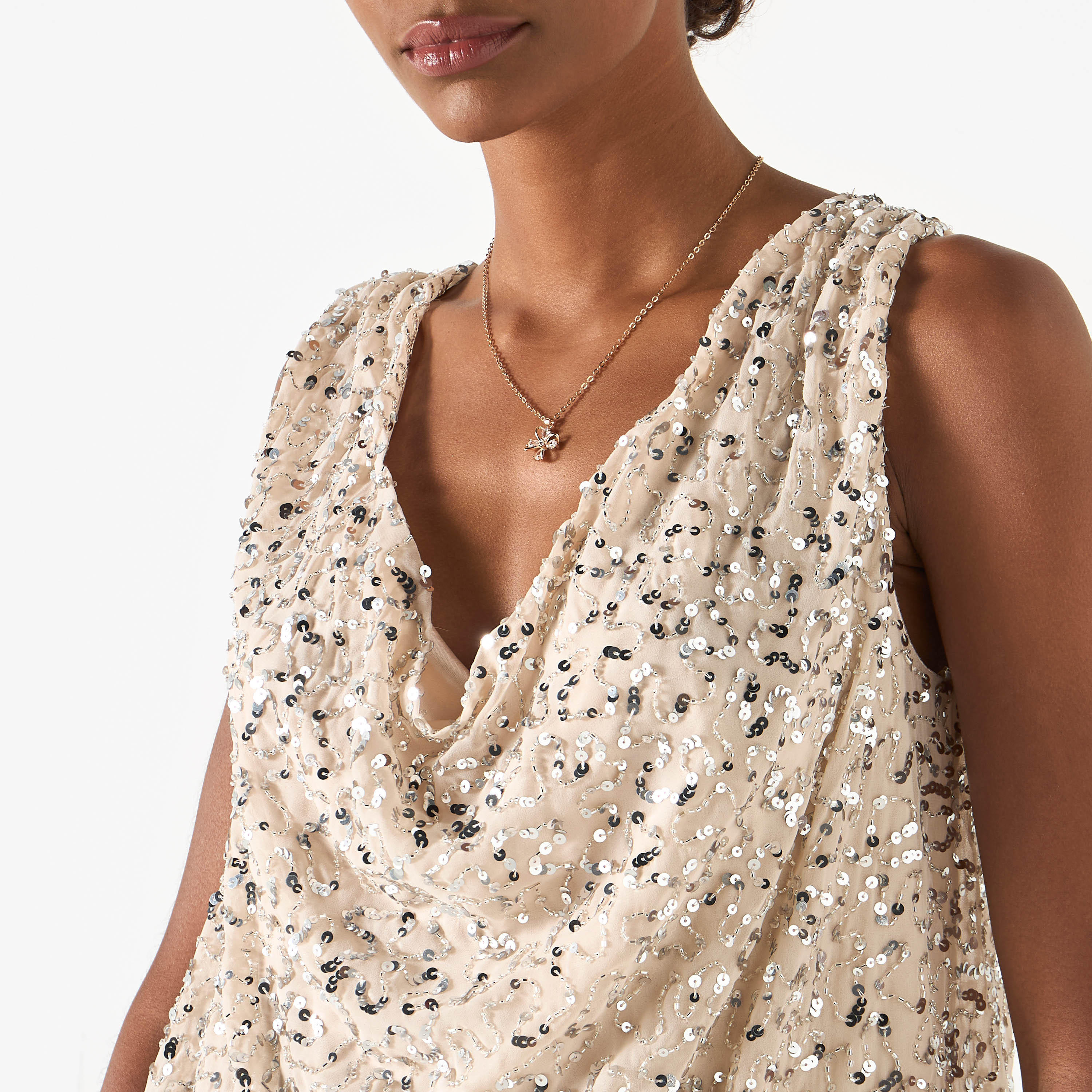 بلوزة دون أكمام بِياقة منسدلة وتزيينات ترتر-women-clothing-shirtsandblouses-blouses-image-8