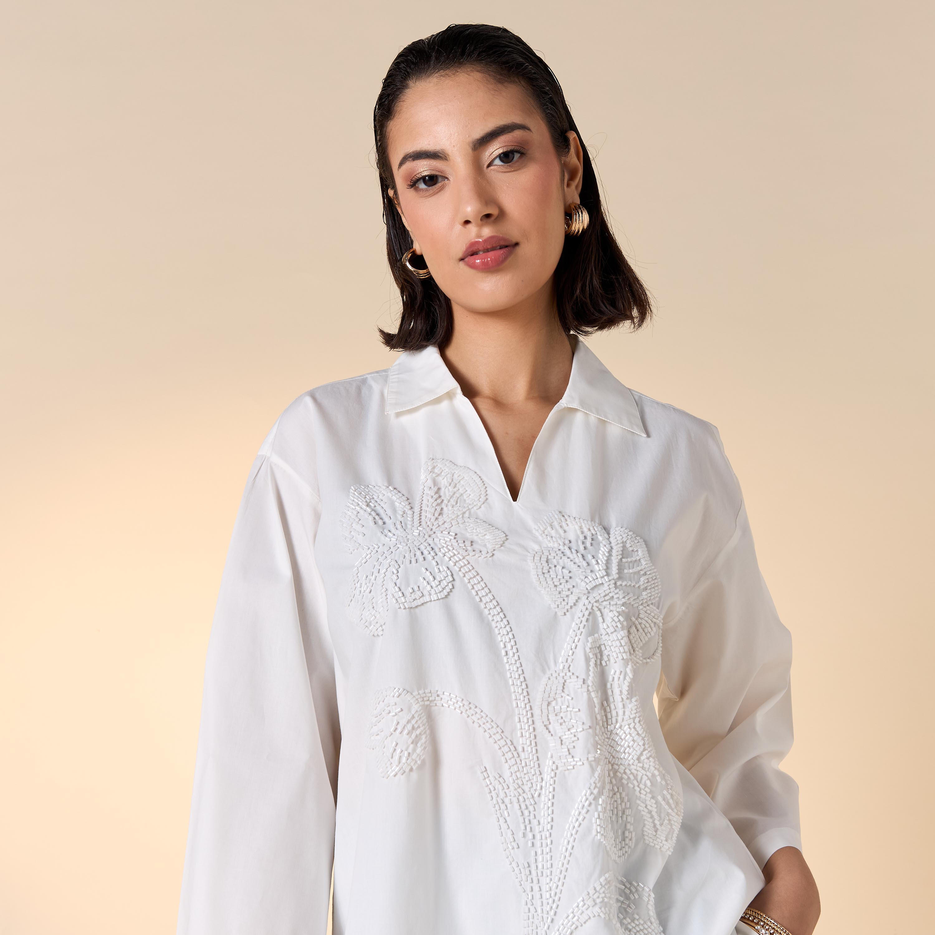 بلوزة مزينة بالخرز بياقة عادية وأكمام 3/4-women-clothing-shirtsandblouses-blouses-image-4