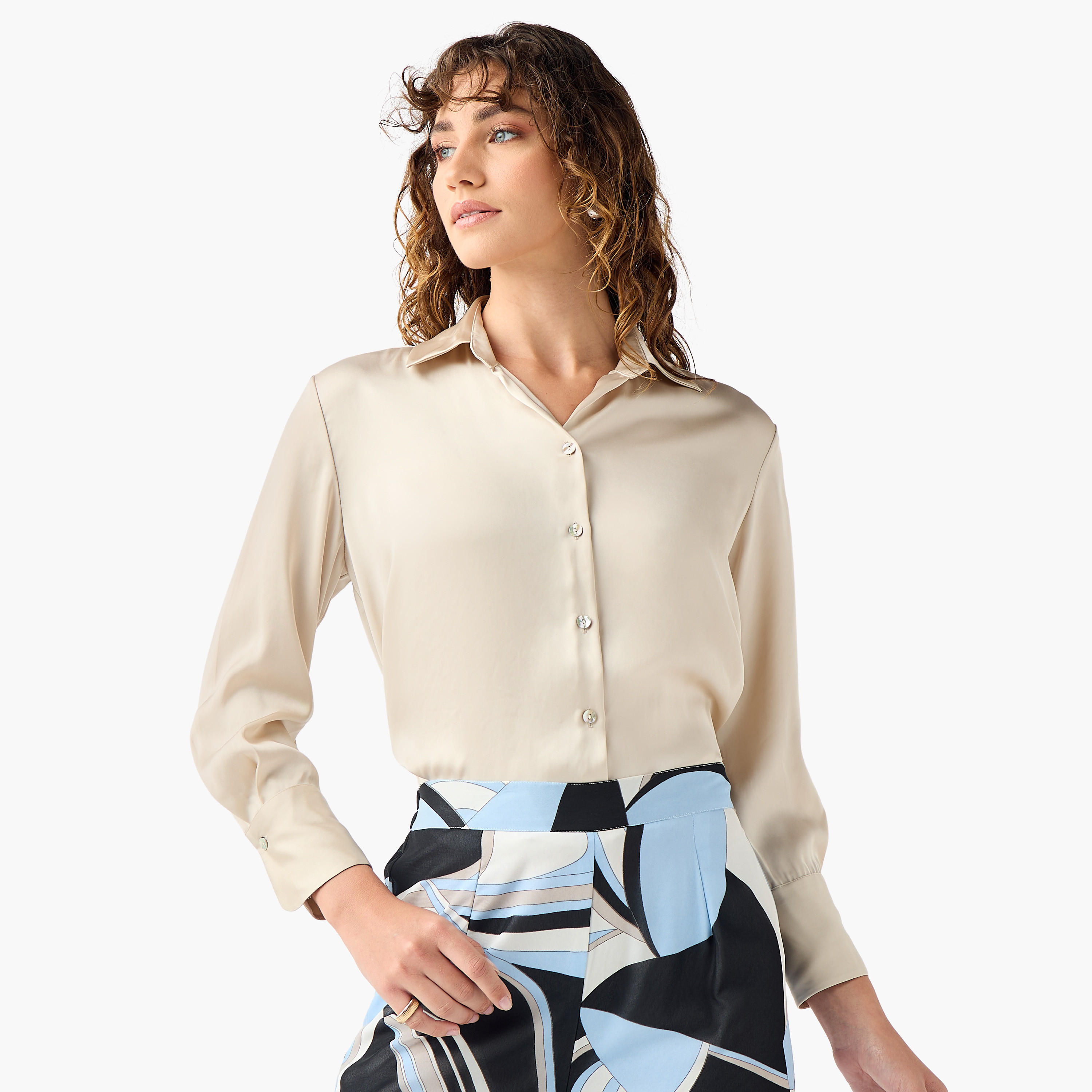 قميص ساتان بقصة عادية وياقة-women-clothing-shirtsandblouses-shirts-image-6
