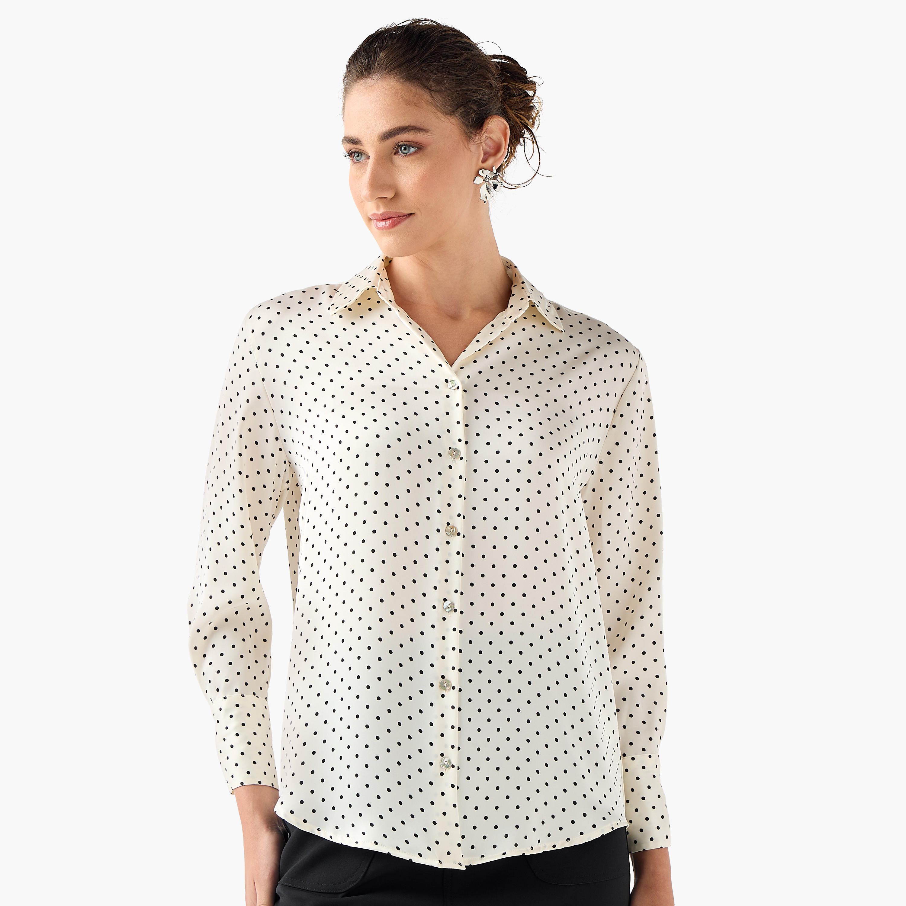 قميص ساتان بقصة عادية وياقة وطبعات-women-clothing-shirtsandblouses-shirts-image-1
