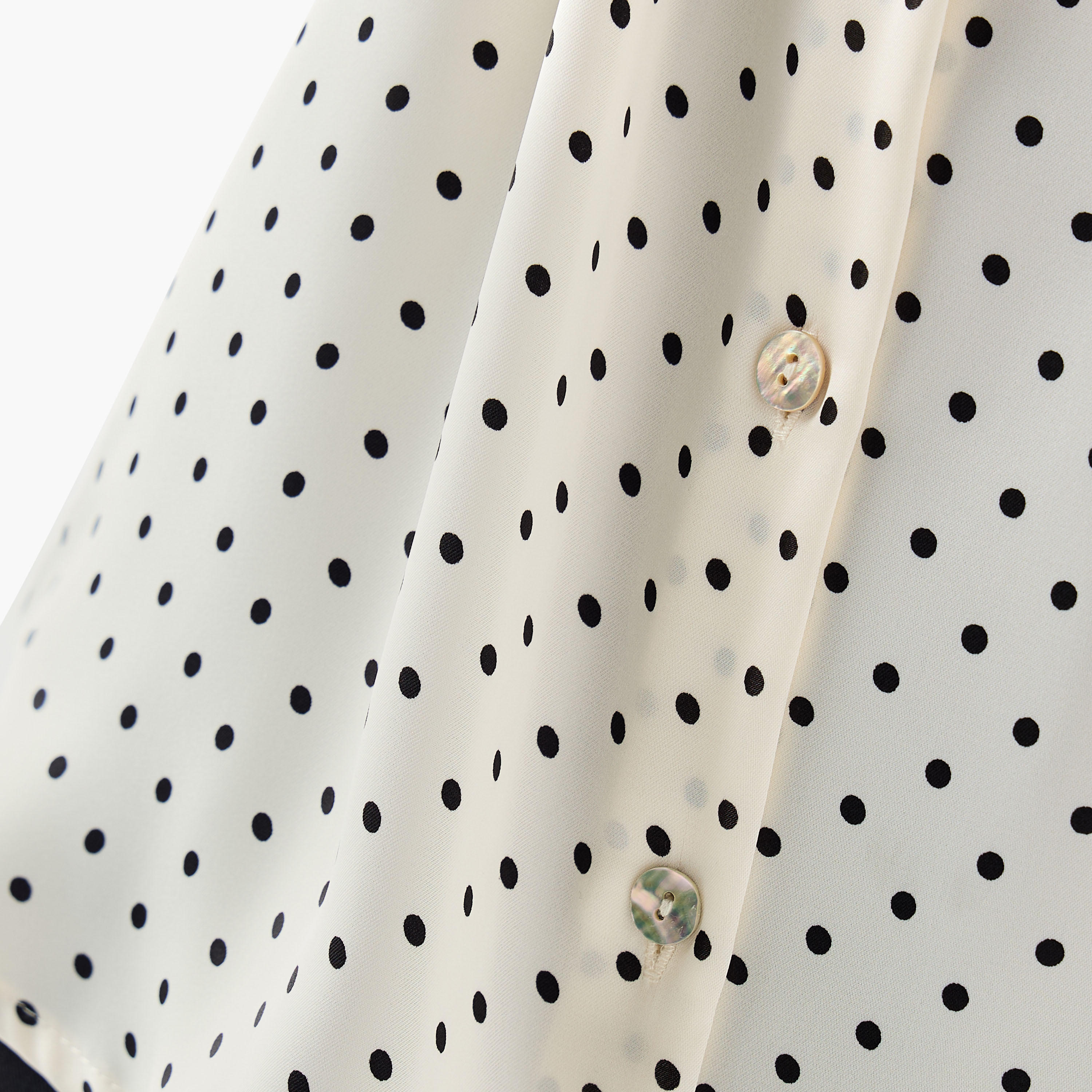 قميص ساتان بقصة عادية وياقة وطبعات-women-clothing-shirtsandblouses-shirts-image-6