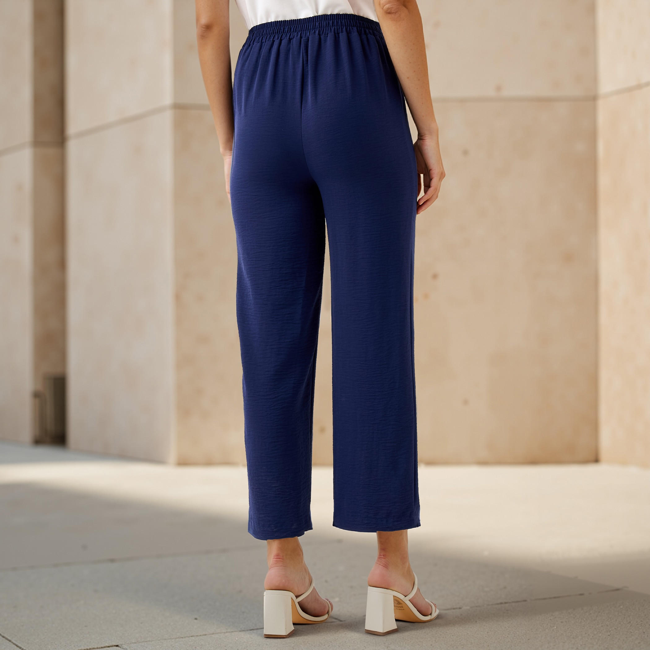 بنطلون بارز الملمس برباط إغلاق-women-clothing-bottoms-trousers-image-3