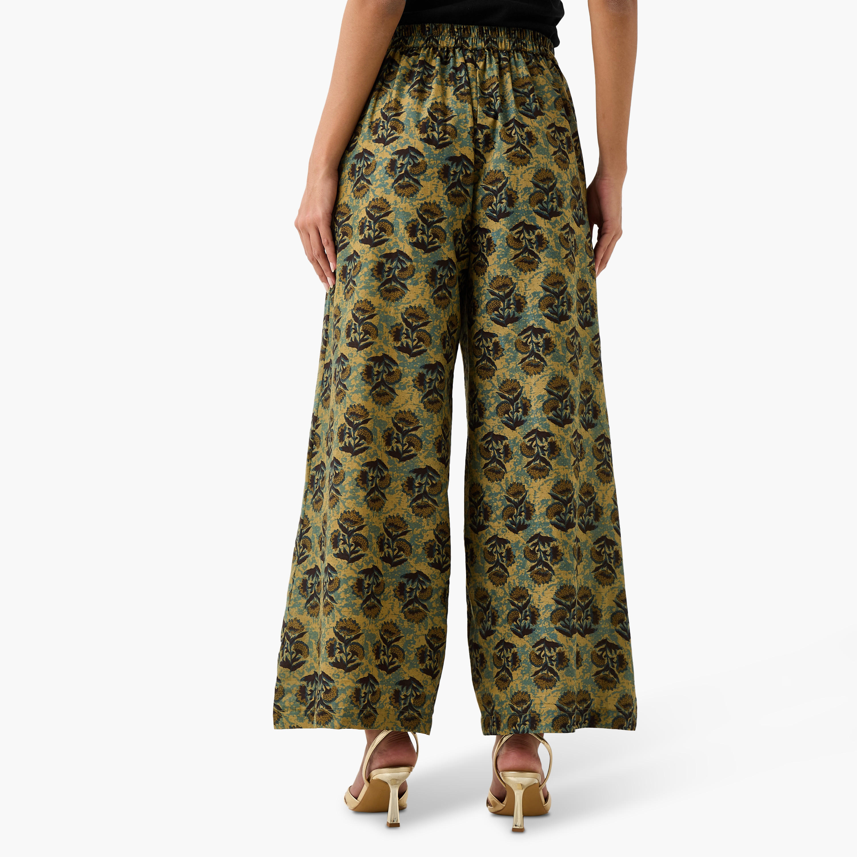 بنطلون بالازو بقصة مريحة وخصر مرن وطبعة زهور-women-clothing-bottoms-trousers-image-3