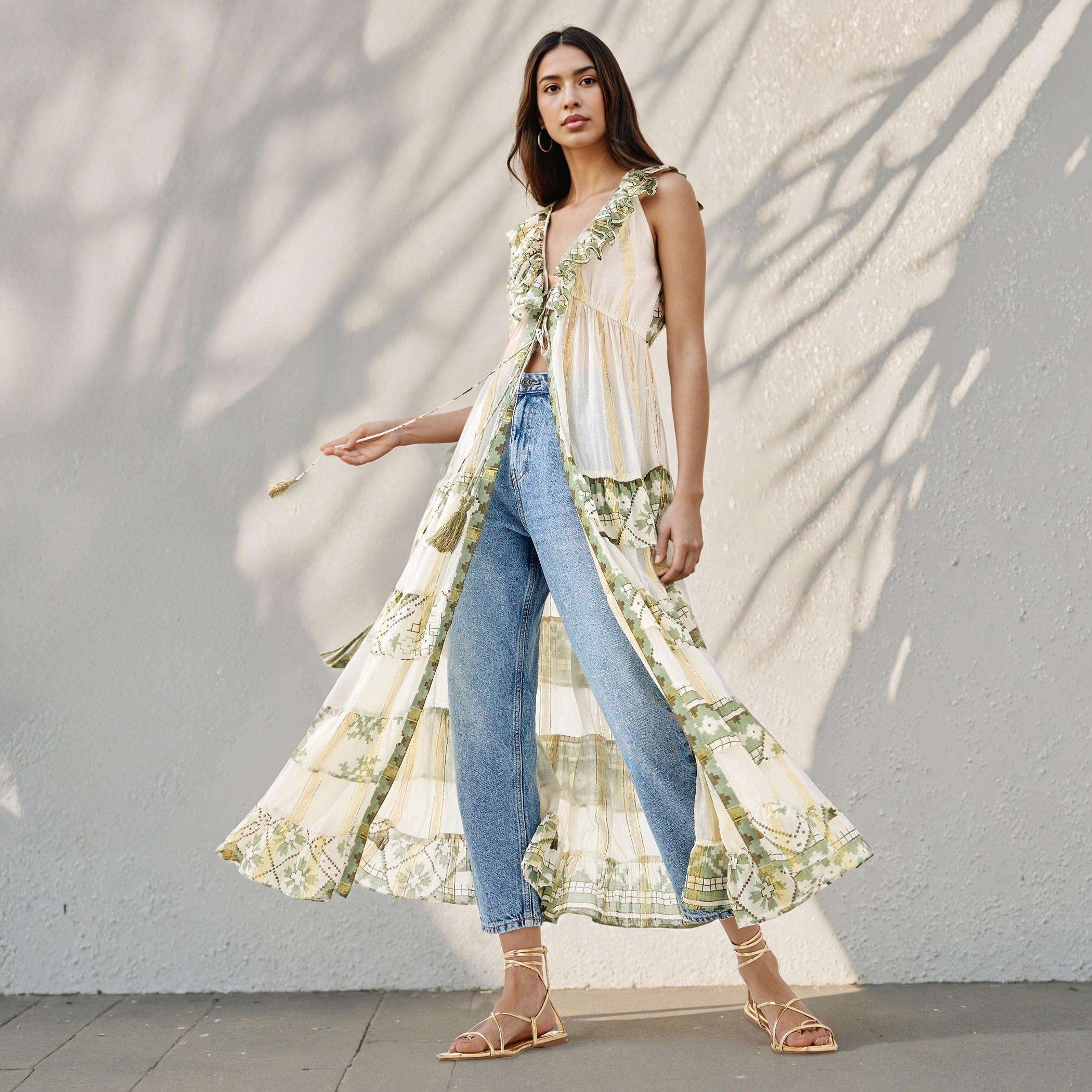 سترة شروج طويلة بمقدمة مفتوحة وياقة V وطبعات-women-clothing-shirtsandblouses-blouses-image-4