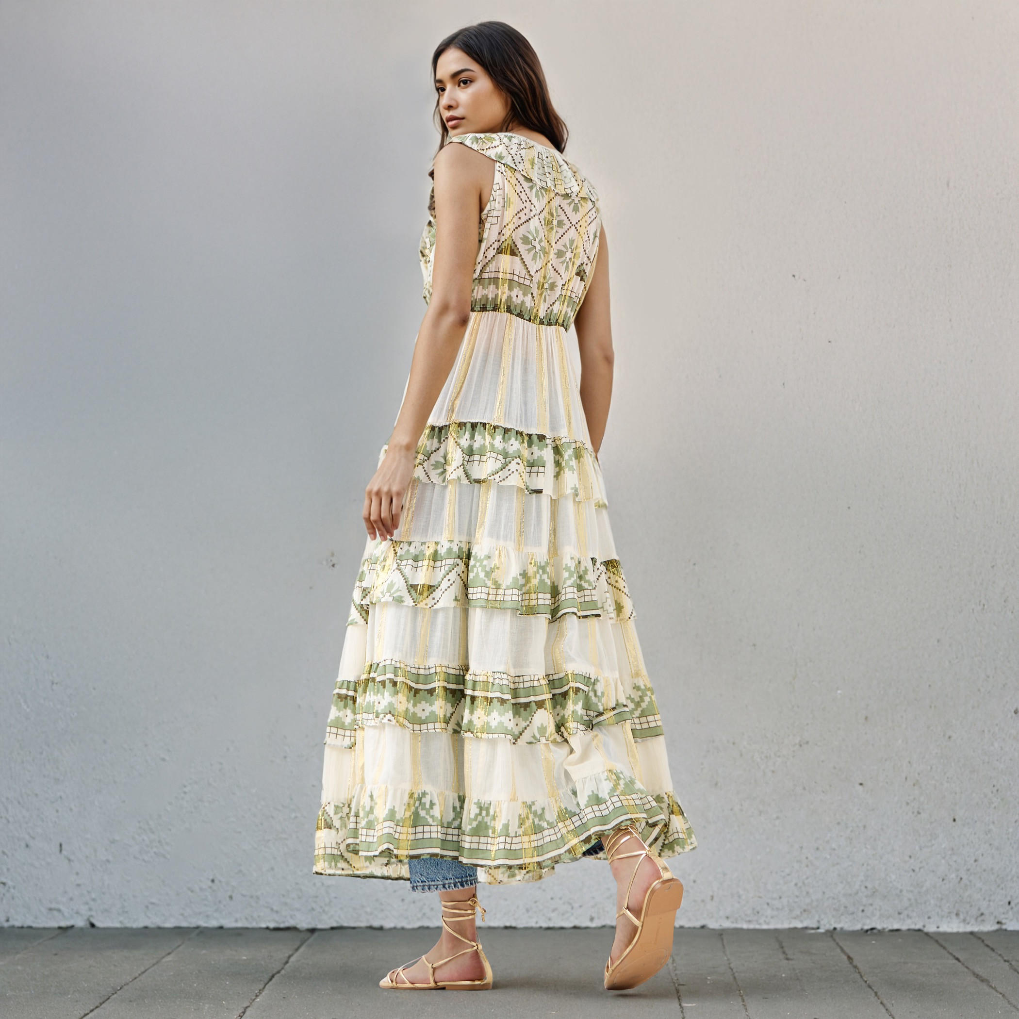 سترة شروج طويلة بمقدمة مفتوحة وياقة V وطبعات-women-clothing-shirtsandblouses-blouses-image-3