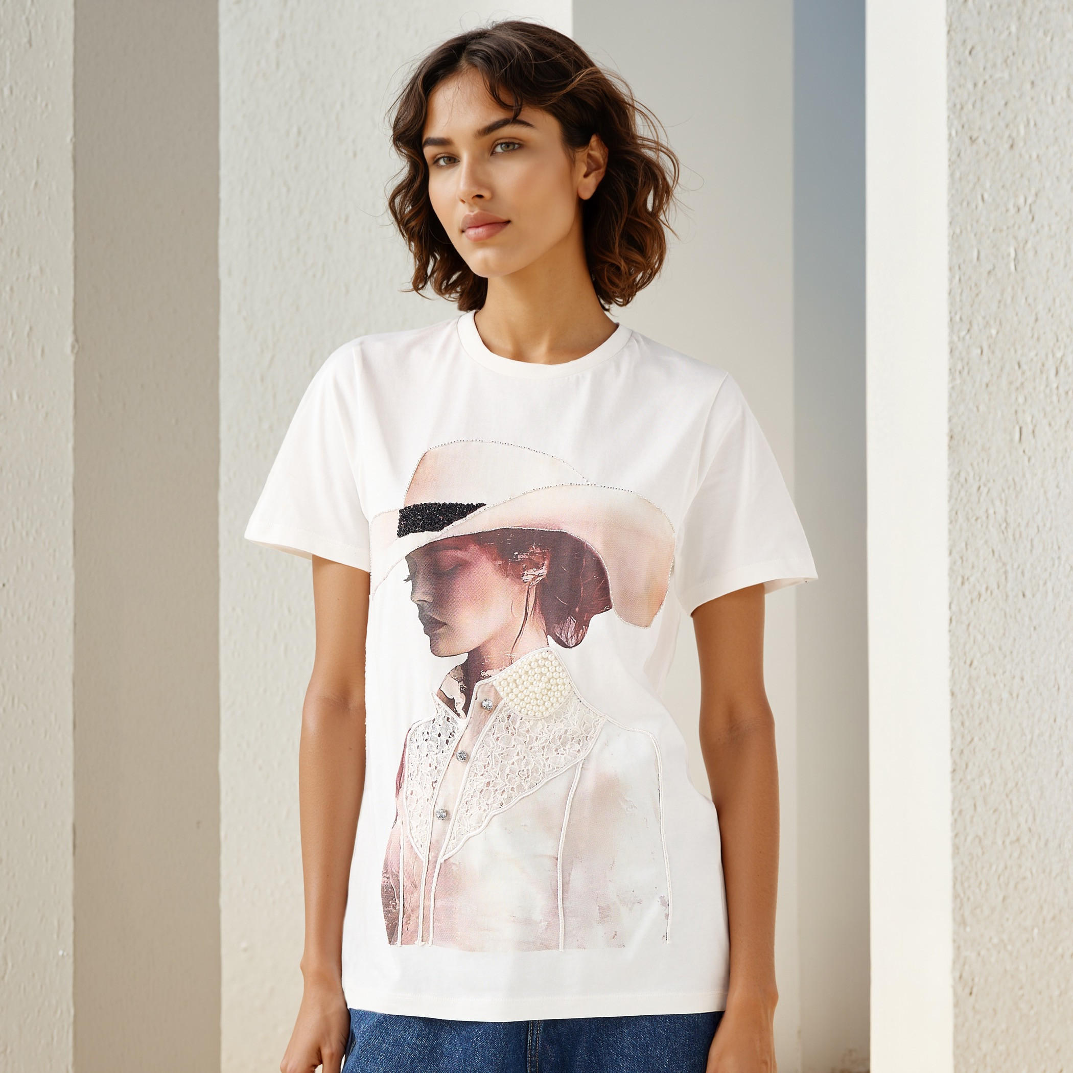 Graphic Print Crew Neck T-shirt-women-clothing-tshirts-image-1