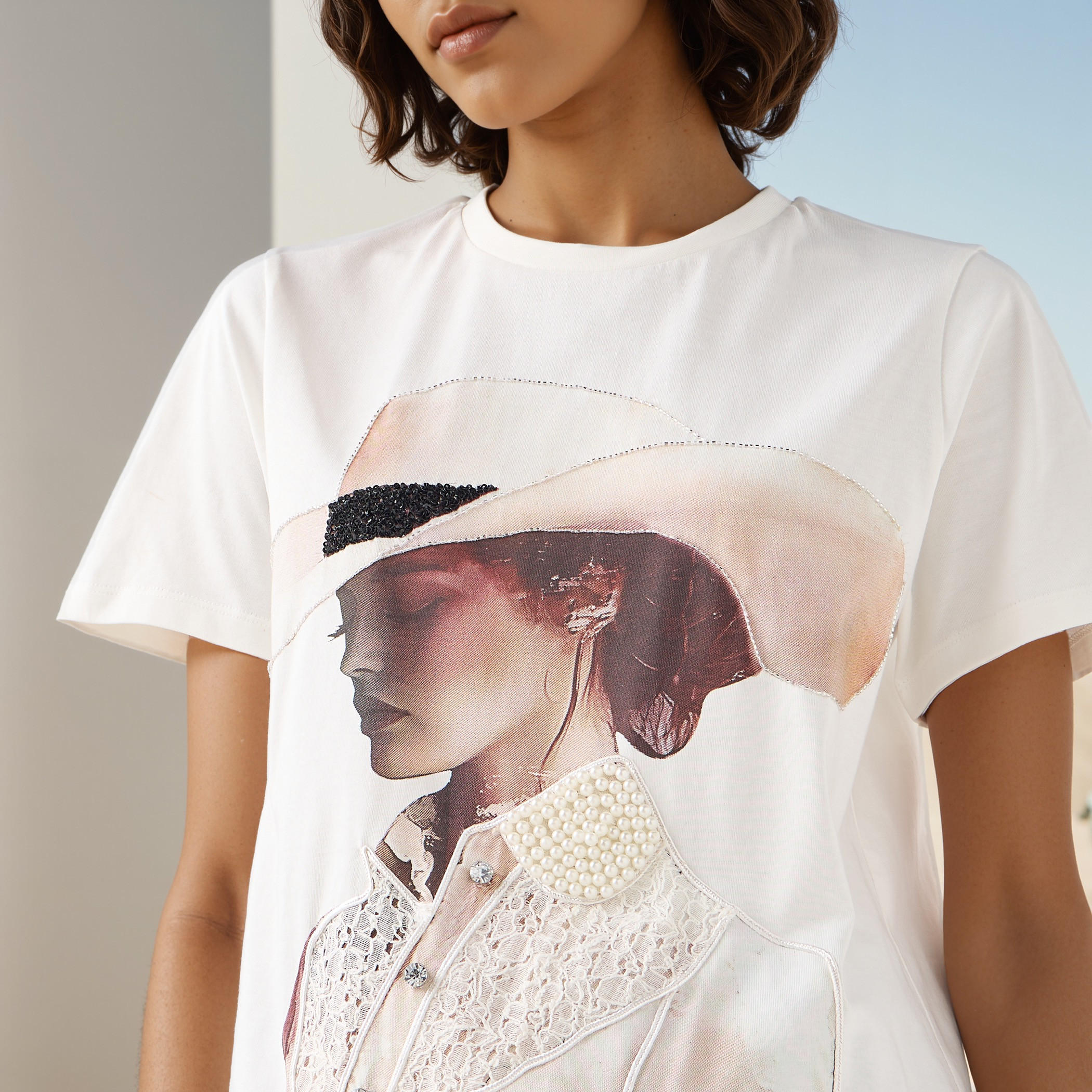 Graphic Print Crew Neck T-shirt-women-clothing-tshirts-image-4