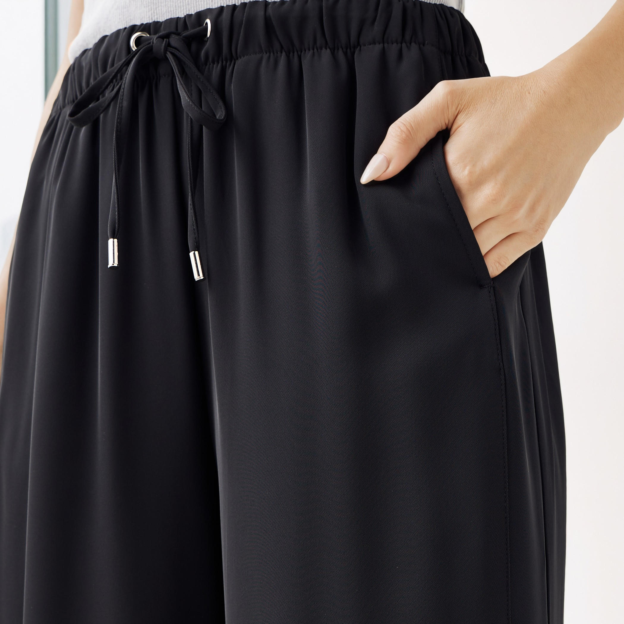 بنطلون واسع الساق بجيوب-women-clothing-bottoms-trousers-image-2