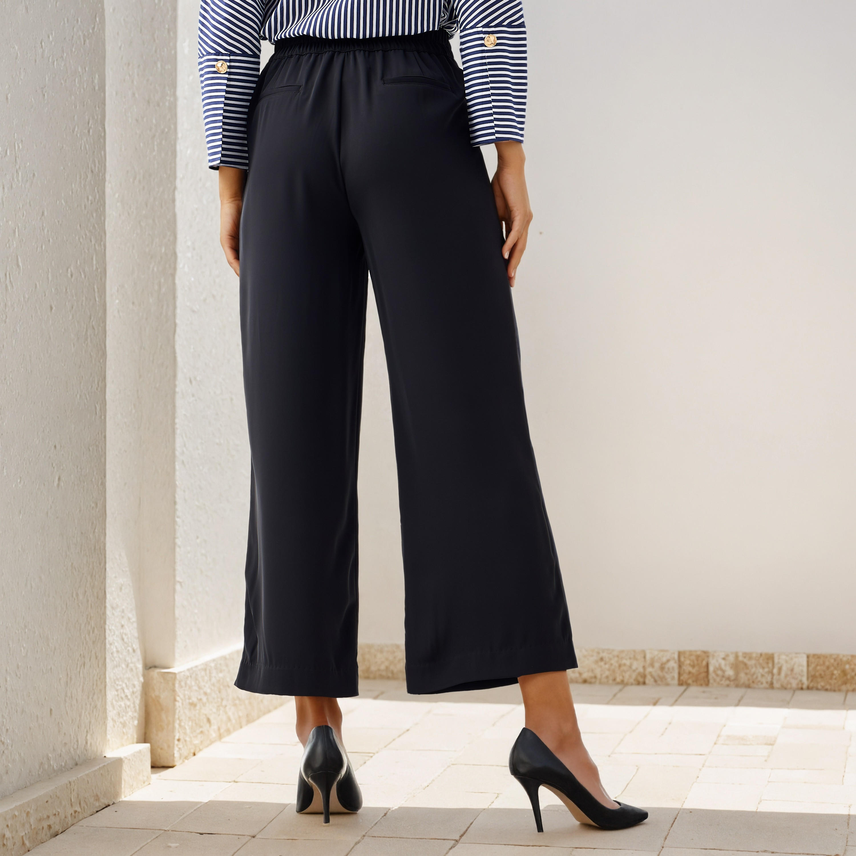 بنطلون بقصة عادية وكسرات-women-clothing-bottoms-trousers-image-3