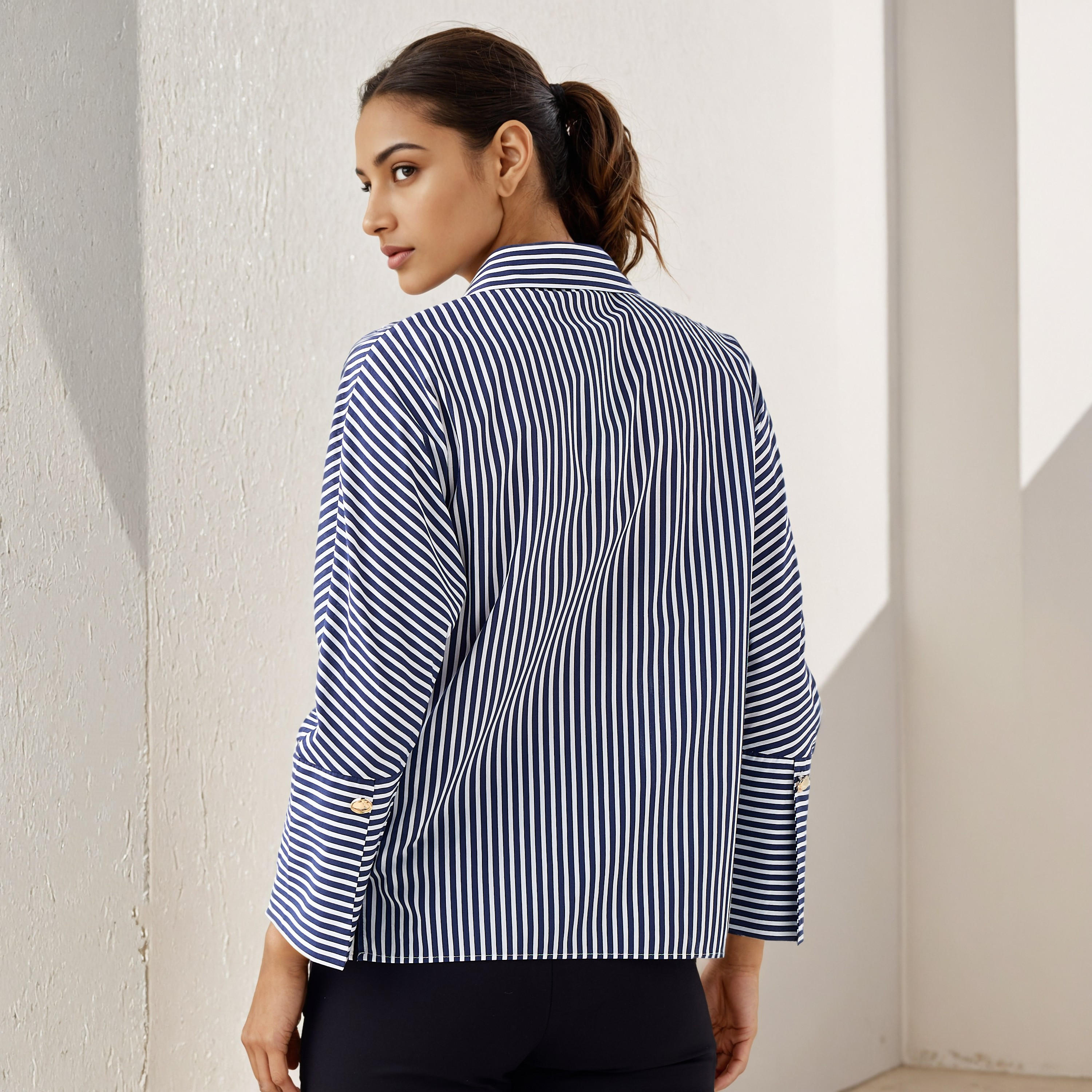 قميص مقلم بقصة عادية وياقة وجيوب على الصدر-women-clothing-shirtsandblouses-shirts-image-3